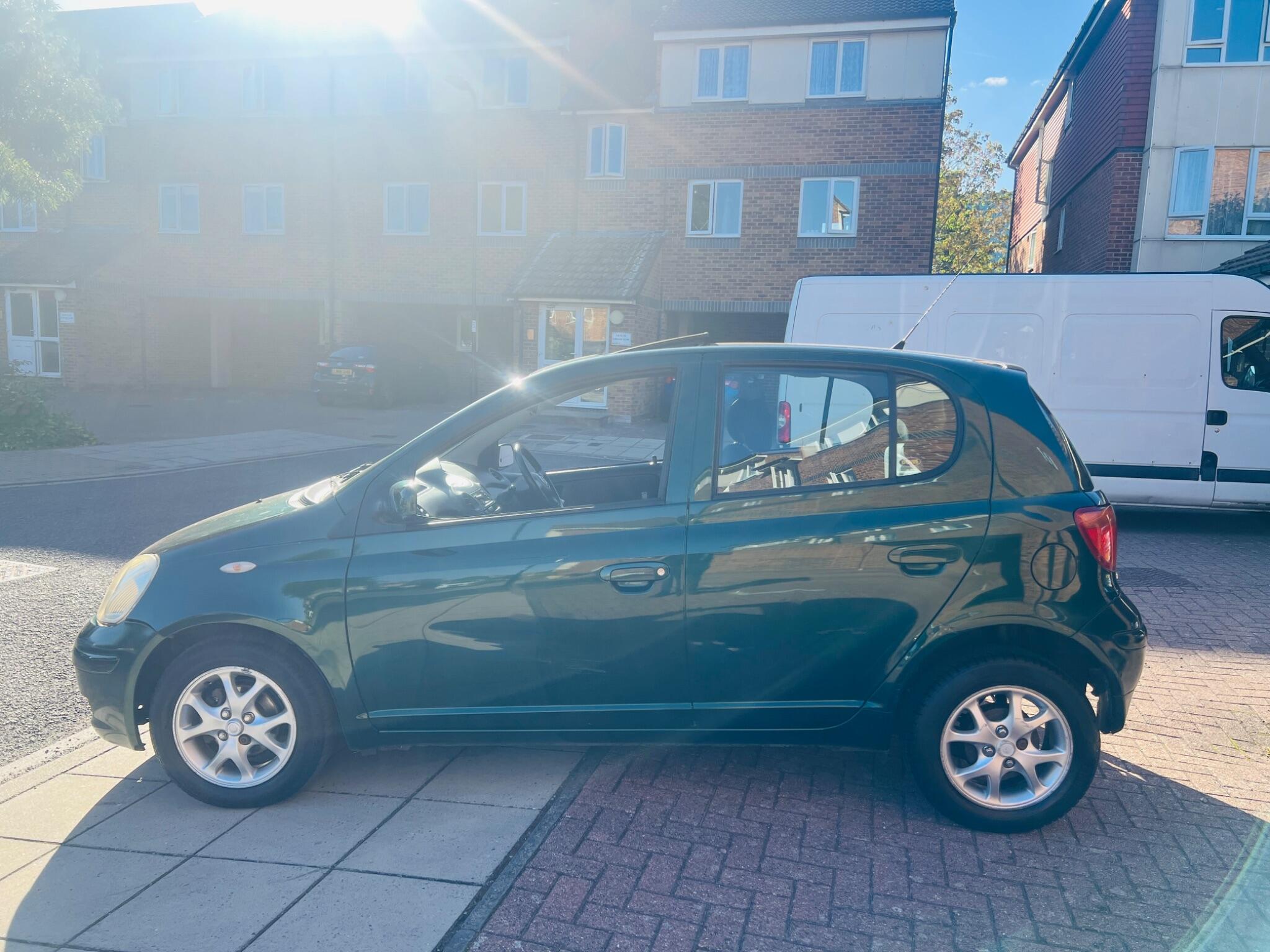 Toyota Yaris view 18