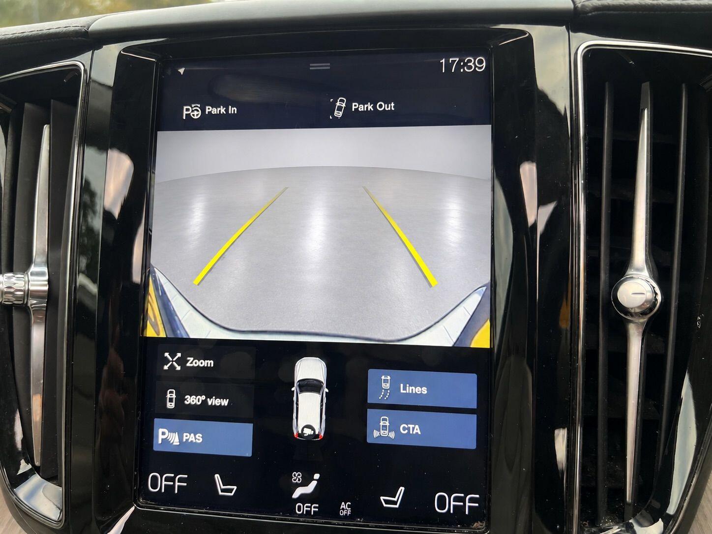 Volvo XC60 view 23