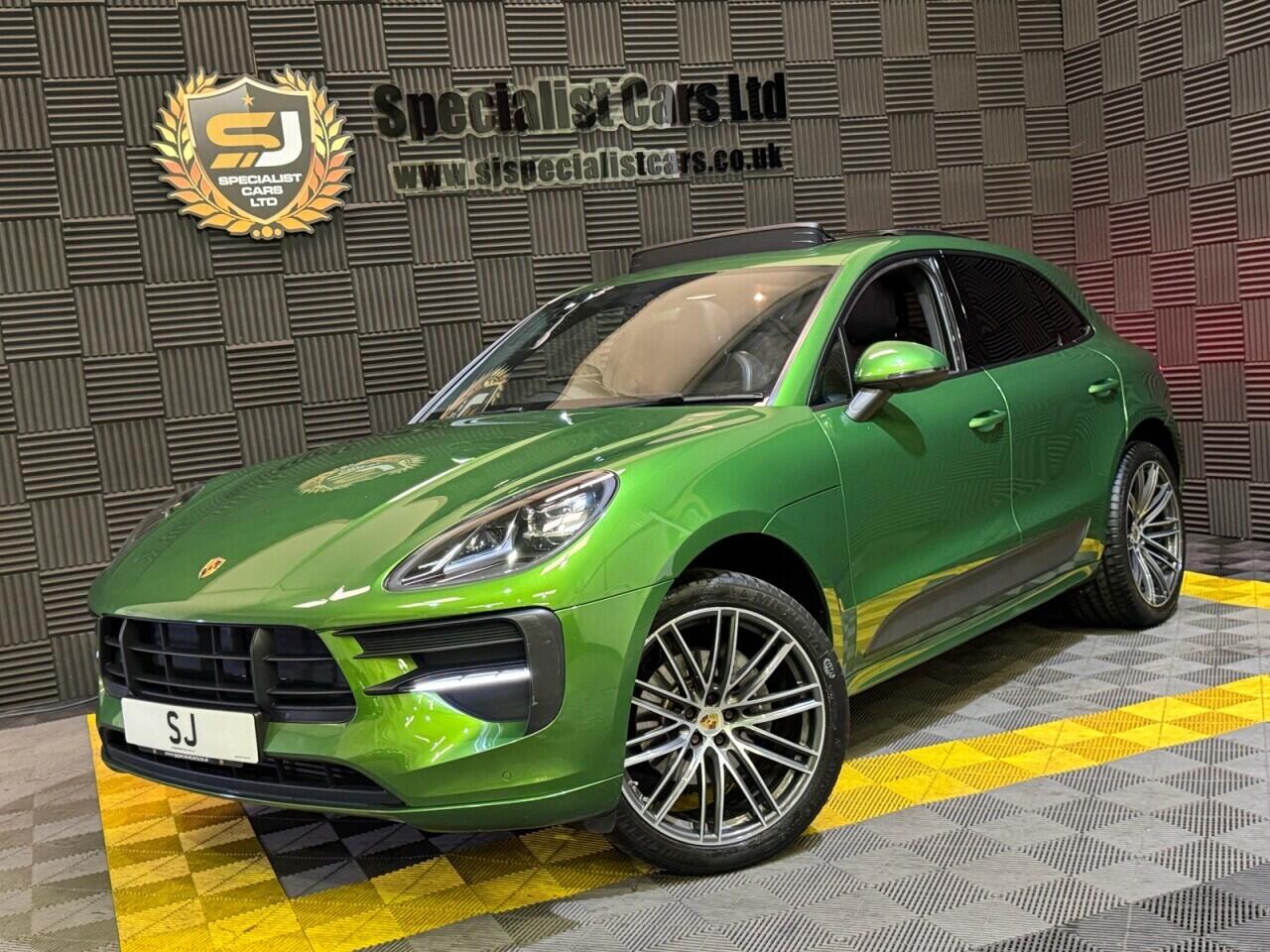 Porsche Macan view 5