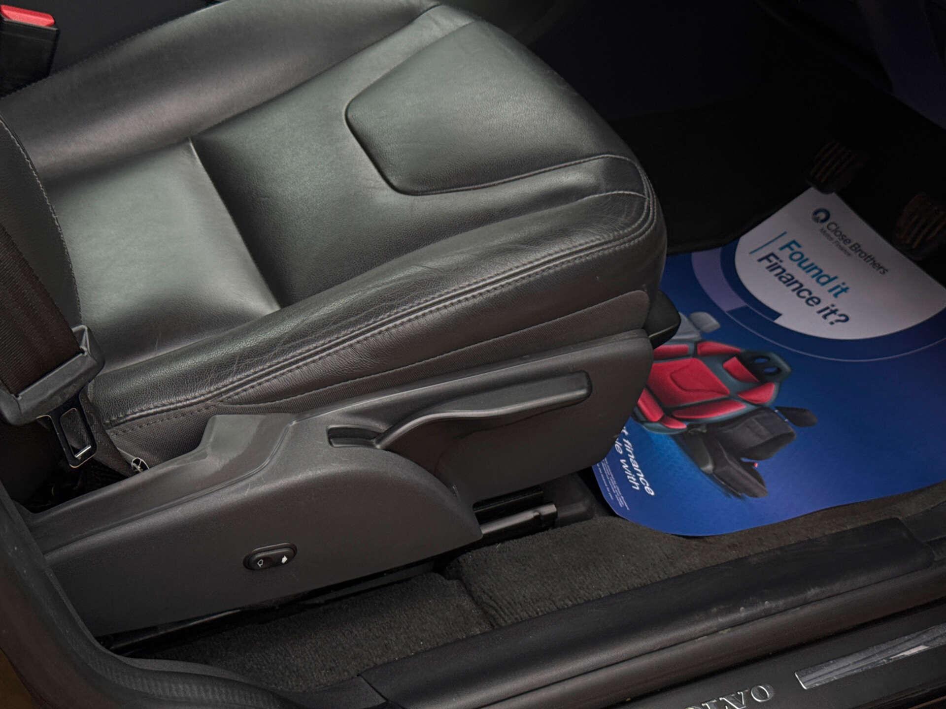 Volvo XC60 view 20