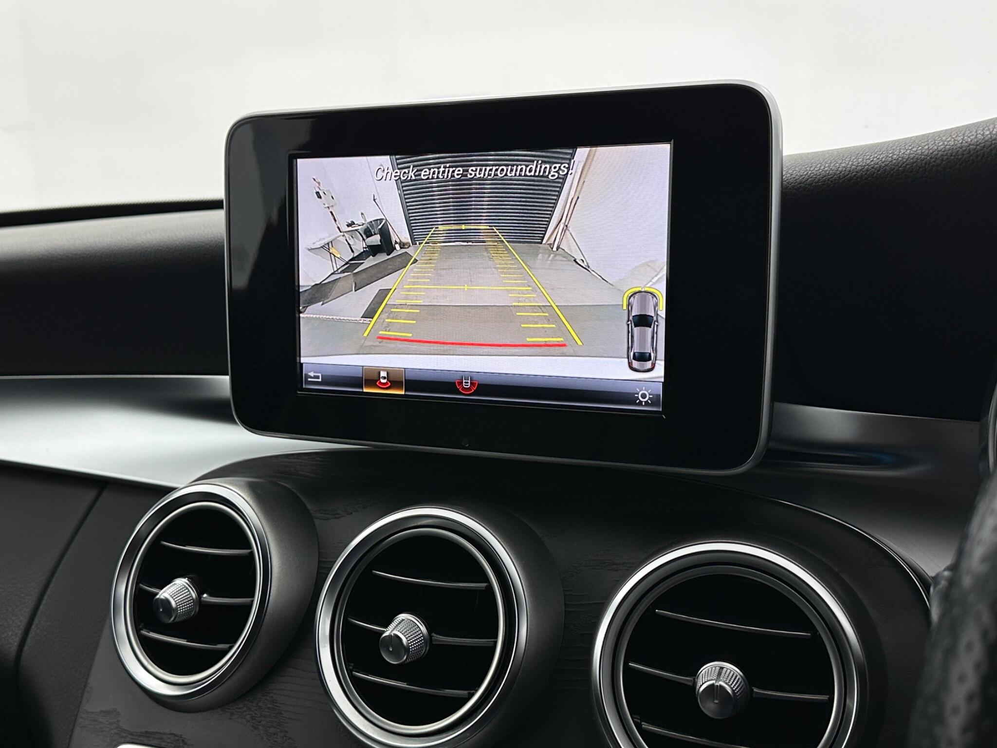 Mercedes-Benz C Class view 25