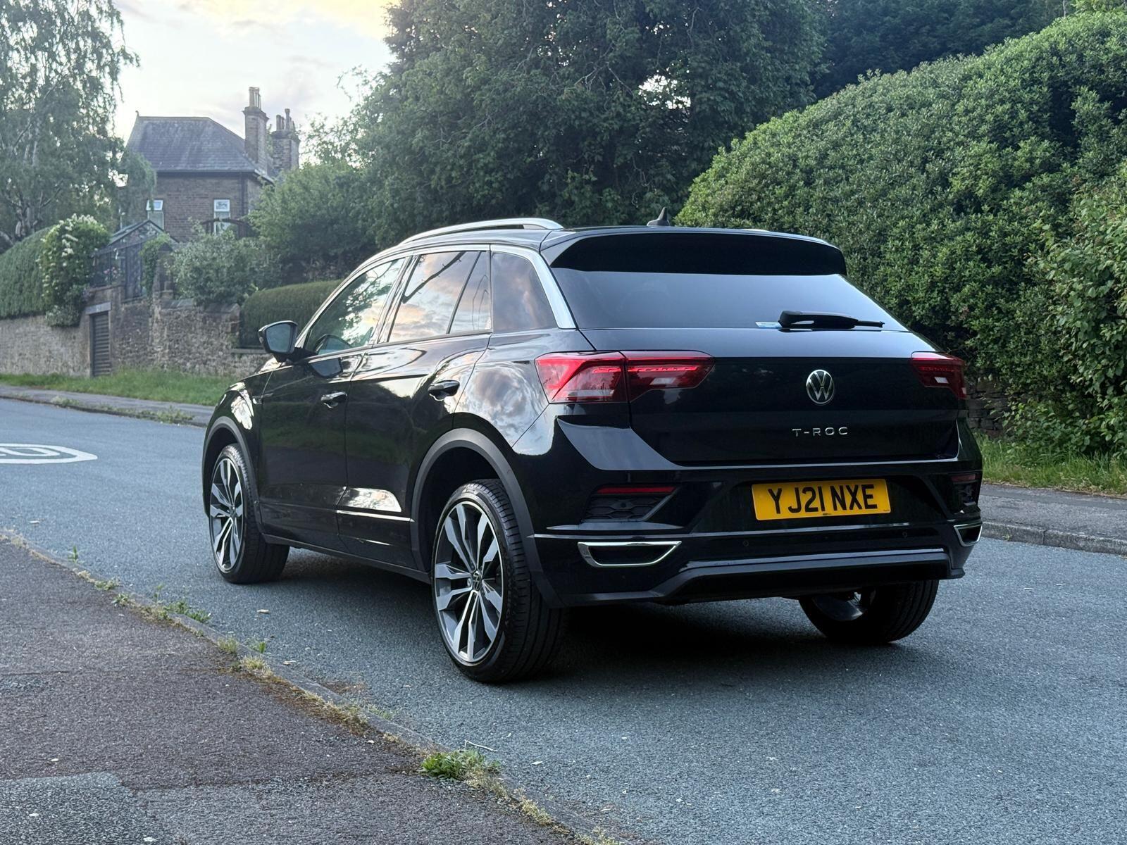 Volkswagen T-Roc view 7