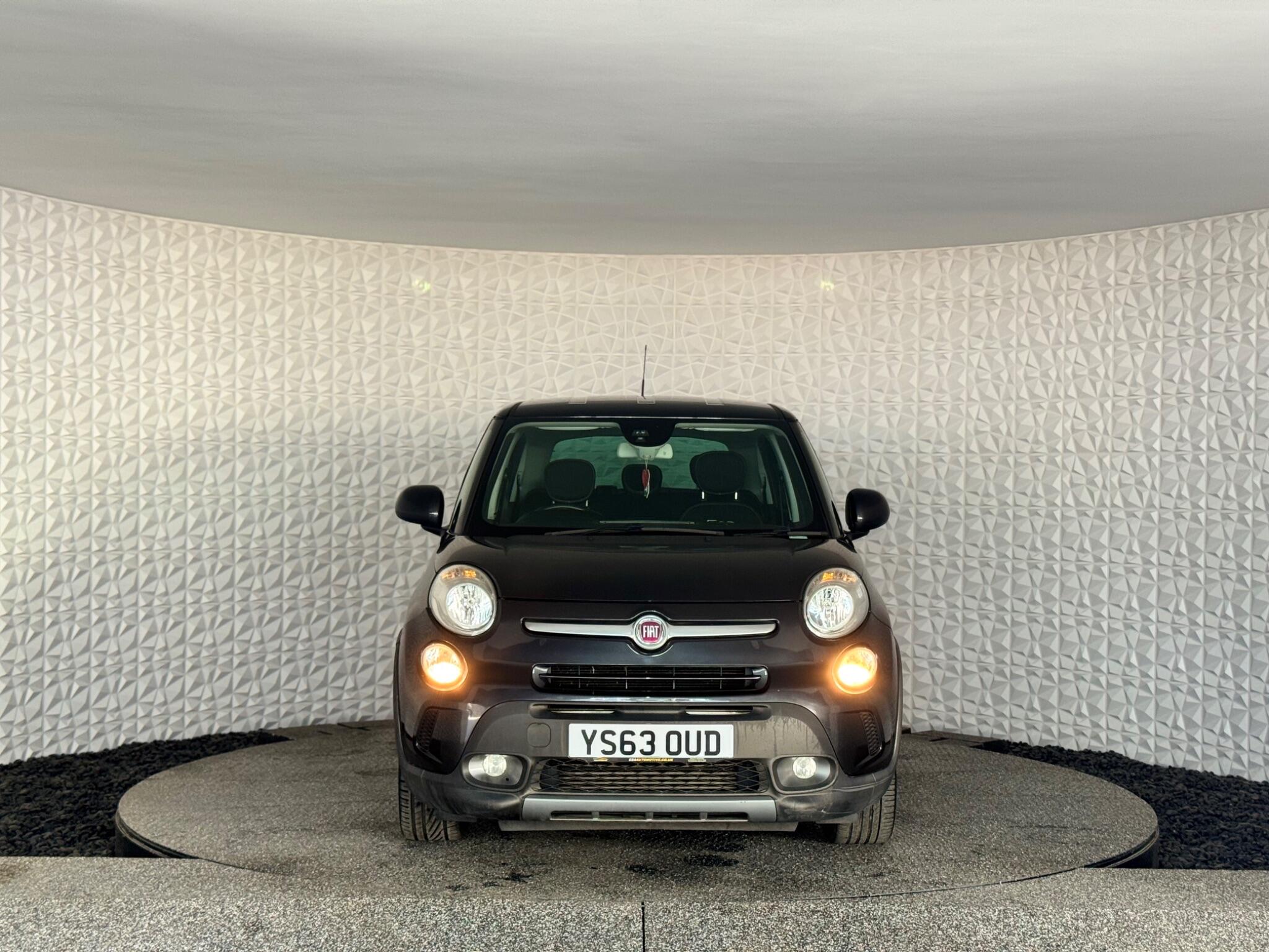 Fiat 500l view 4