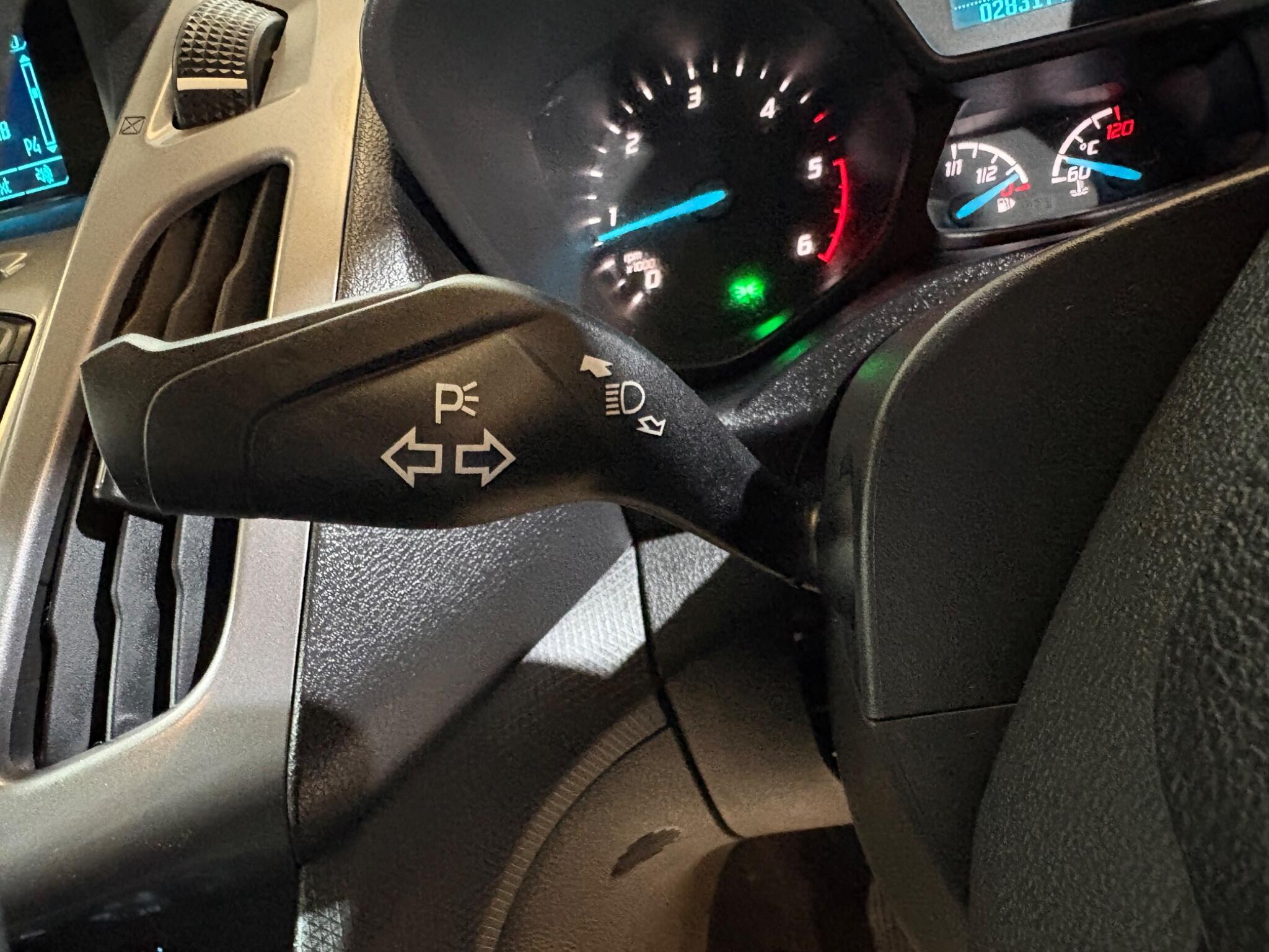 Ford Tourneo Connect view 29