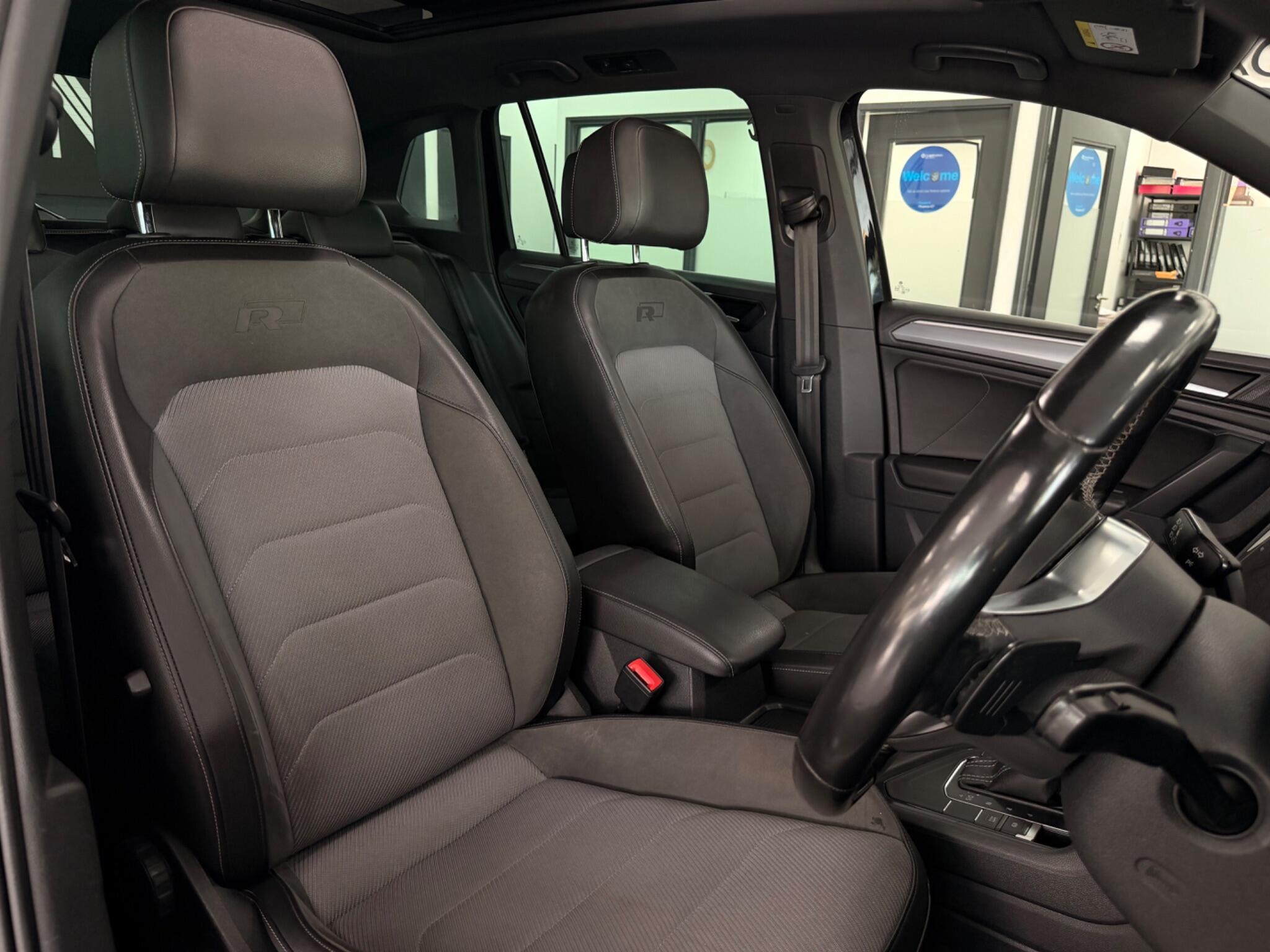 Volkswagen Tiguan view 20