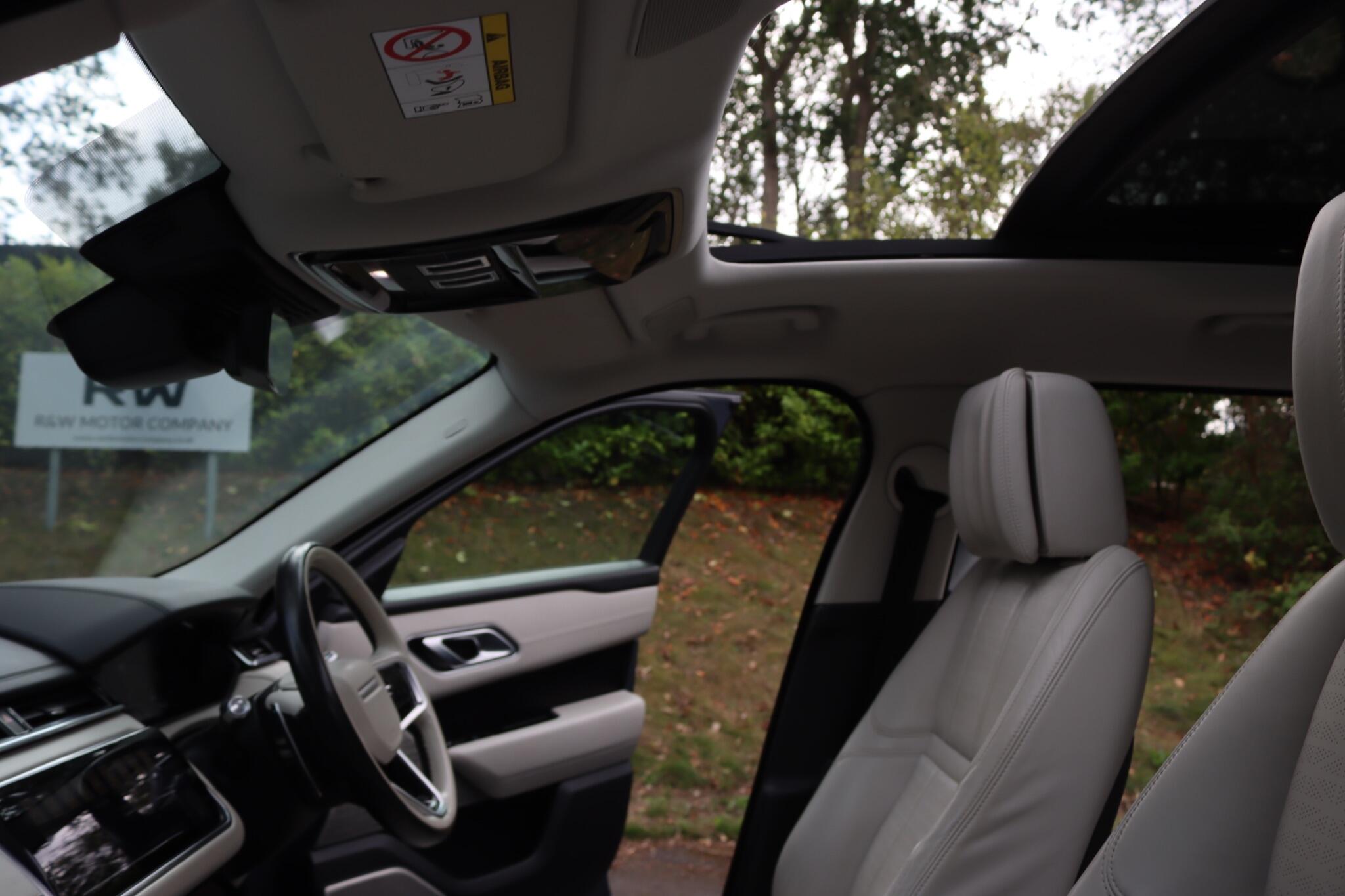 Land Rover Range Rover Velar view 34