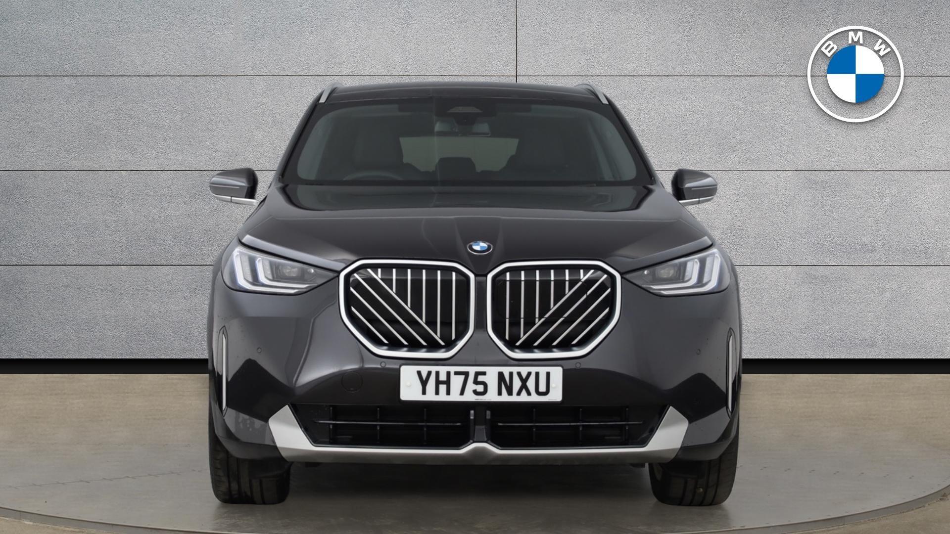 BMW X3 view 16