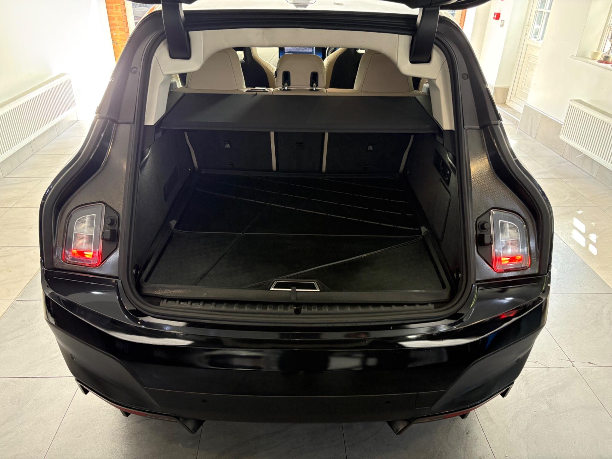 BMW Ix view 20