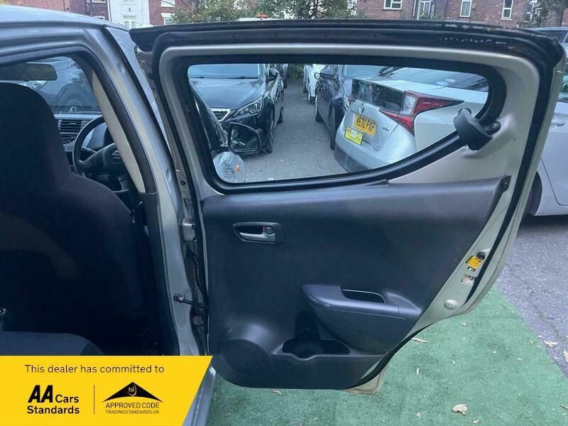 2014 Suzuki Alto image 23