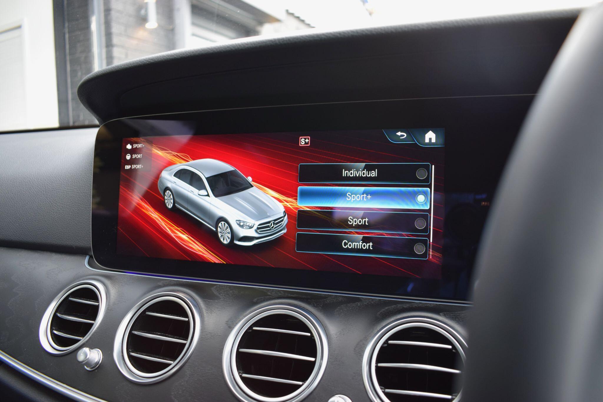 Mercedes-Benz E-Class view 21