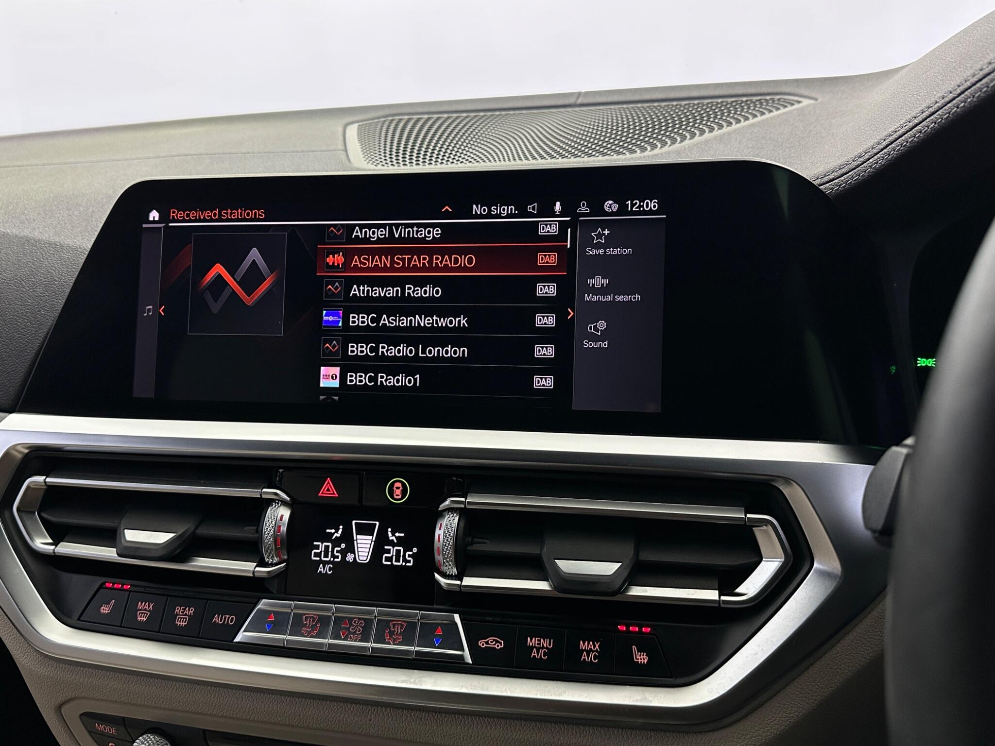 BMW 3 Series view 26