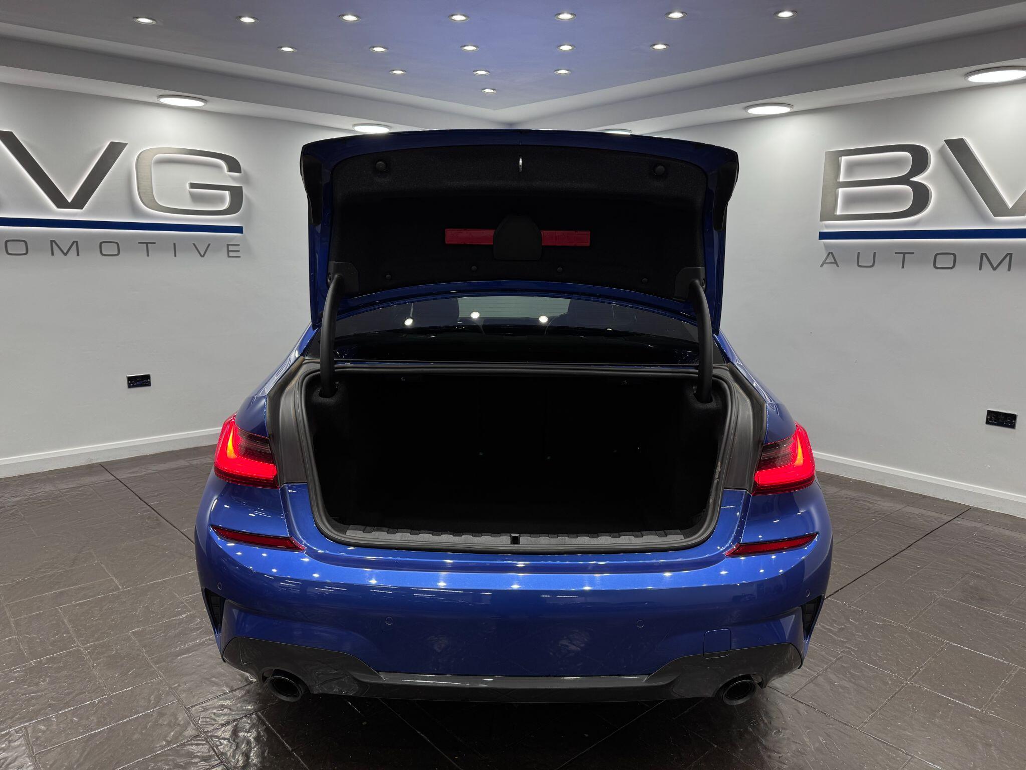 BMW 3 Series view 53