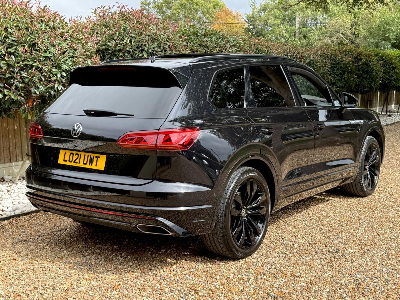 Volkswagen Touareg view 15