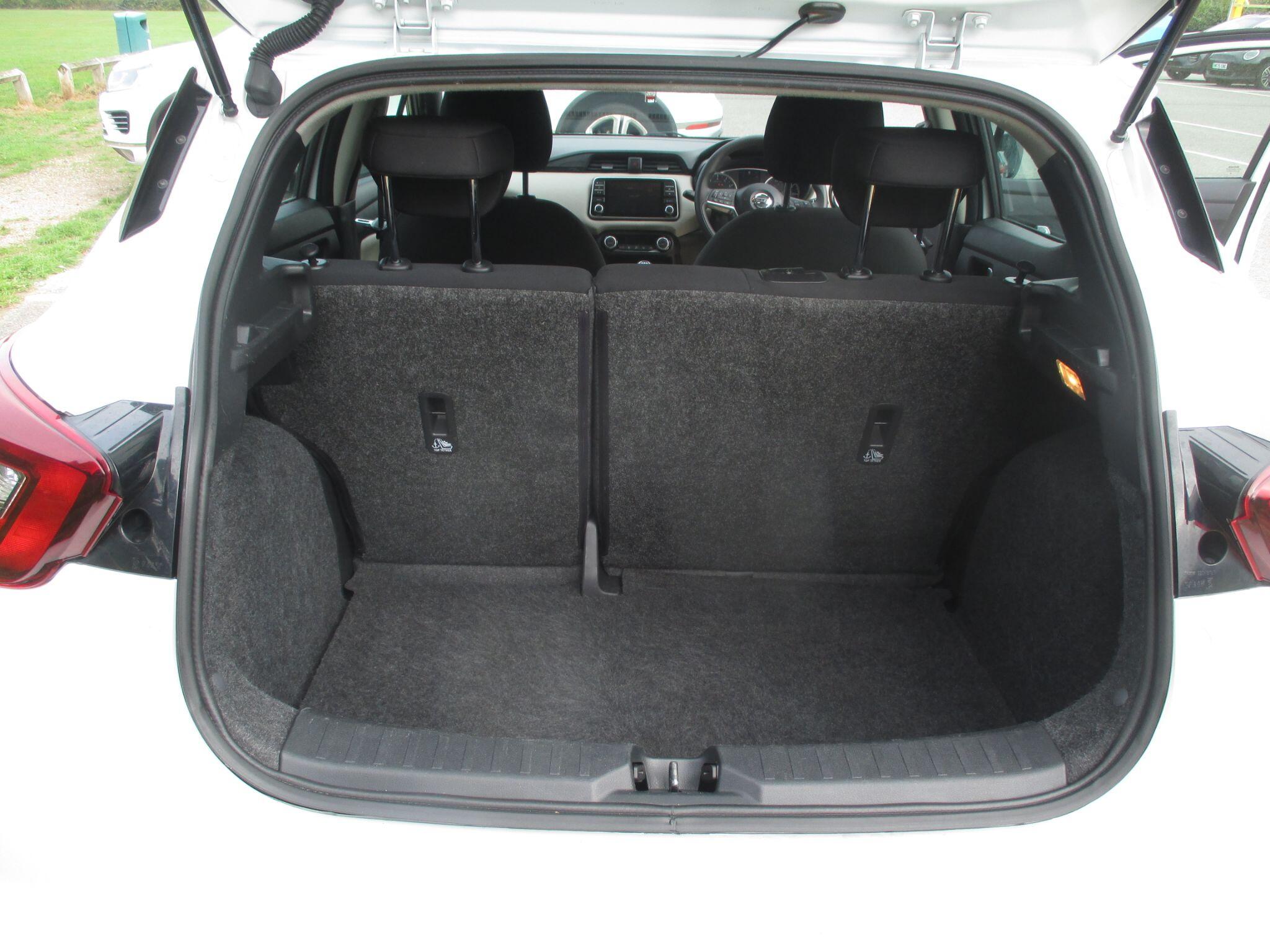 Nissan Micra view 27