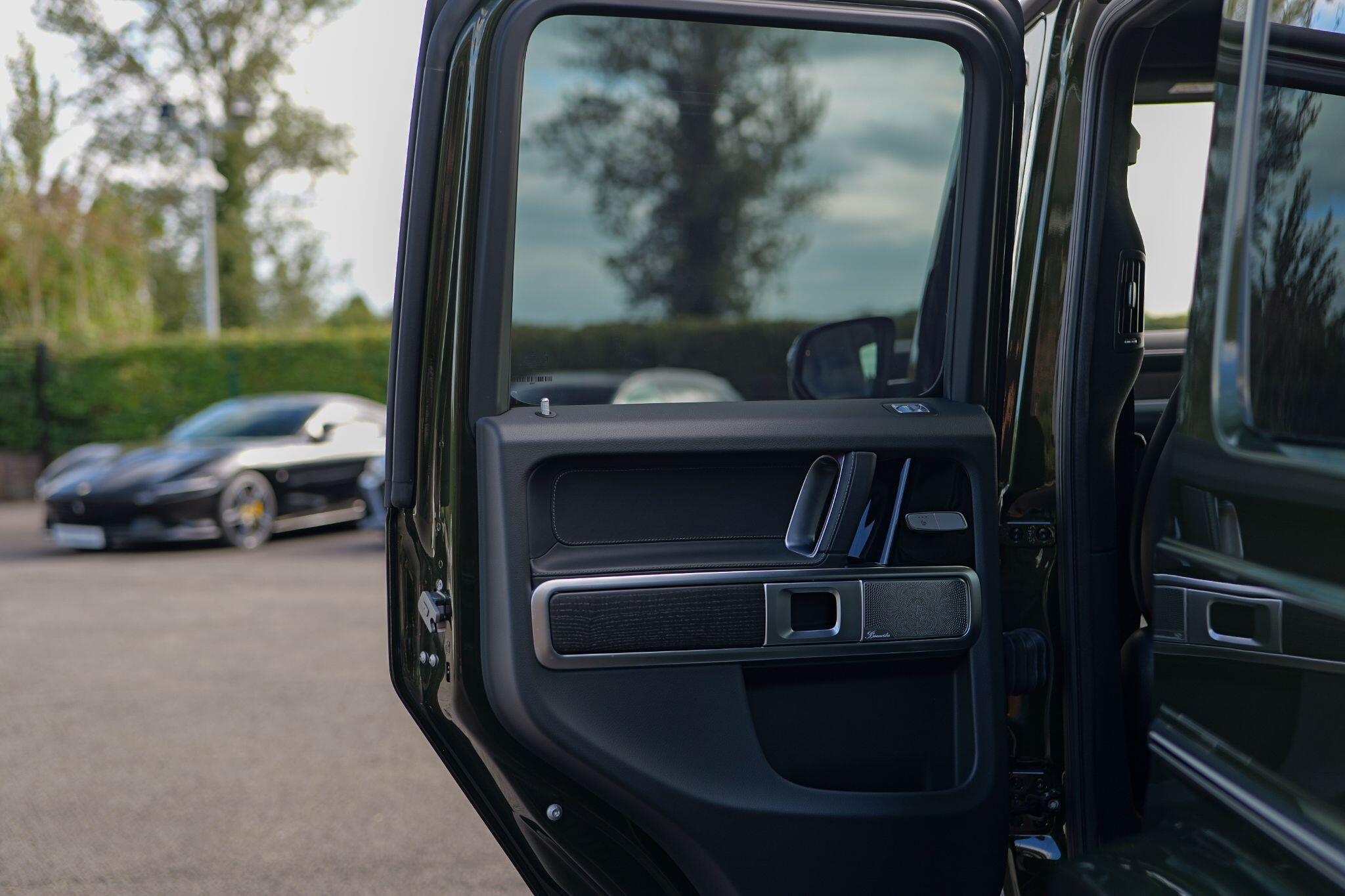 Mercedes-Benz G Class view 30