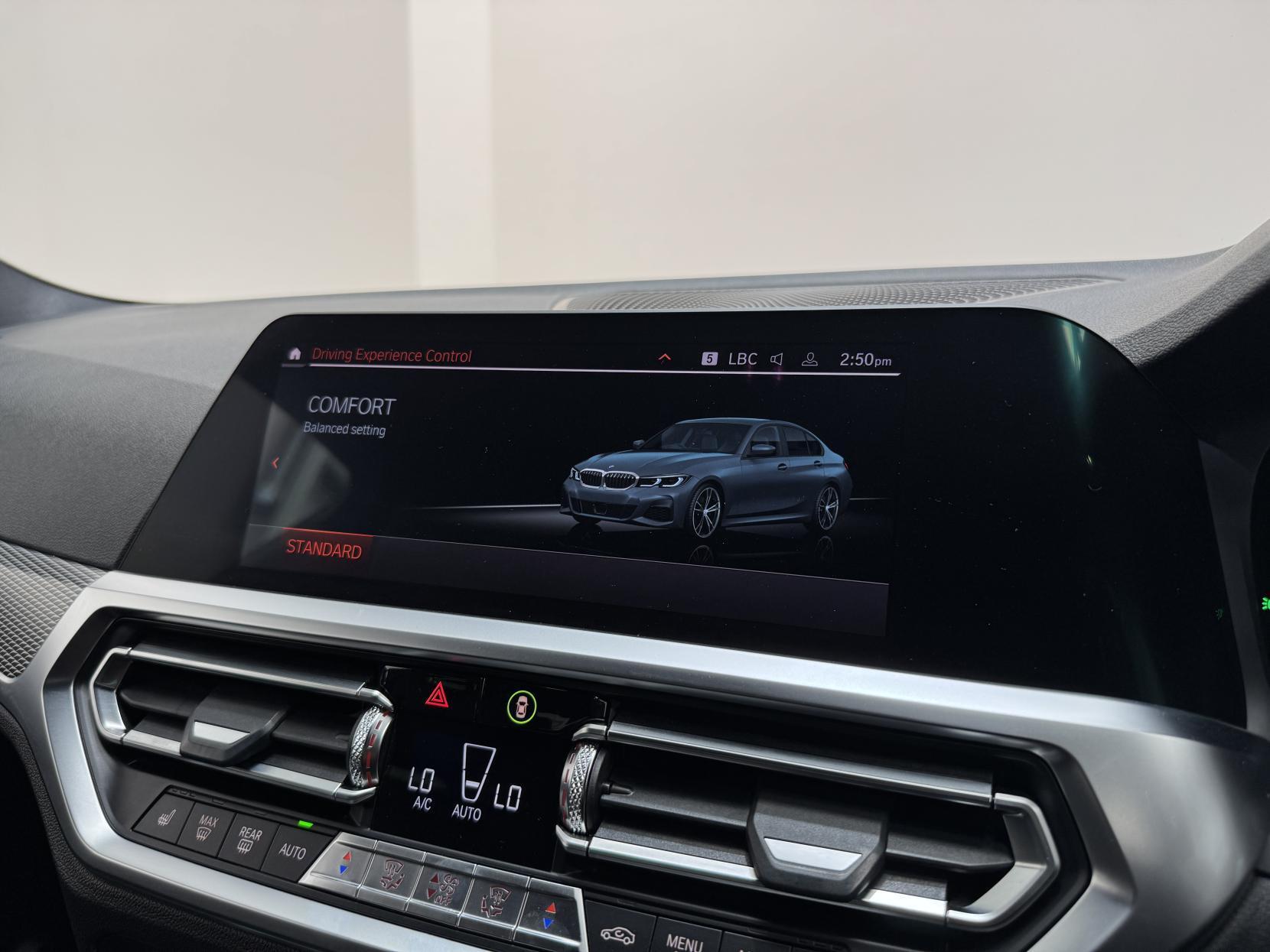BMW 3 Series view 38