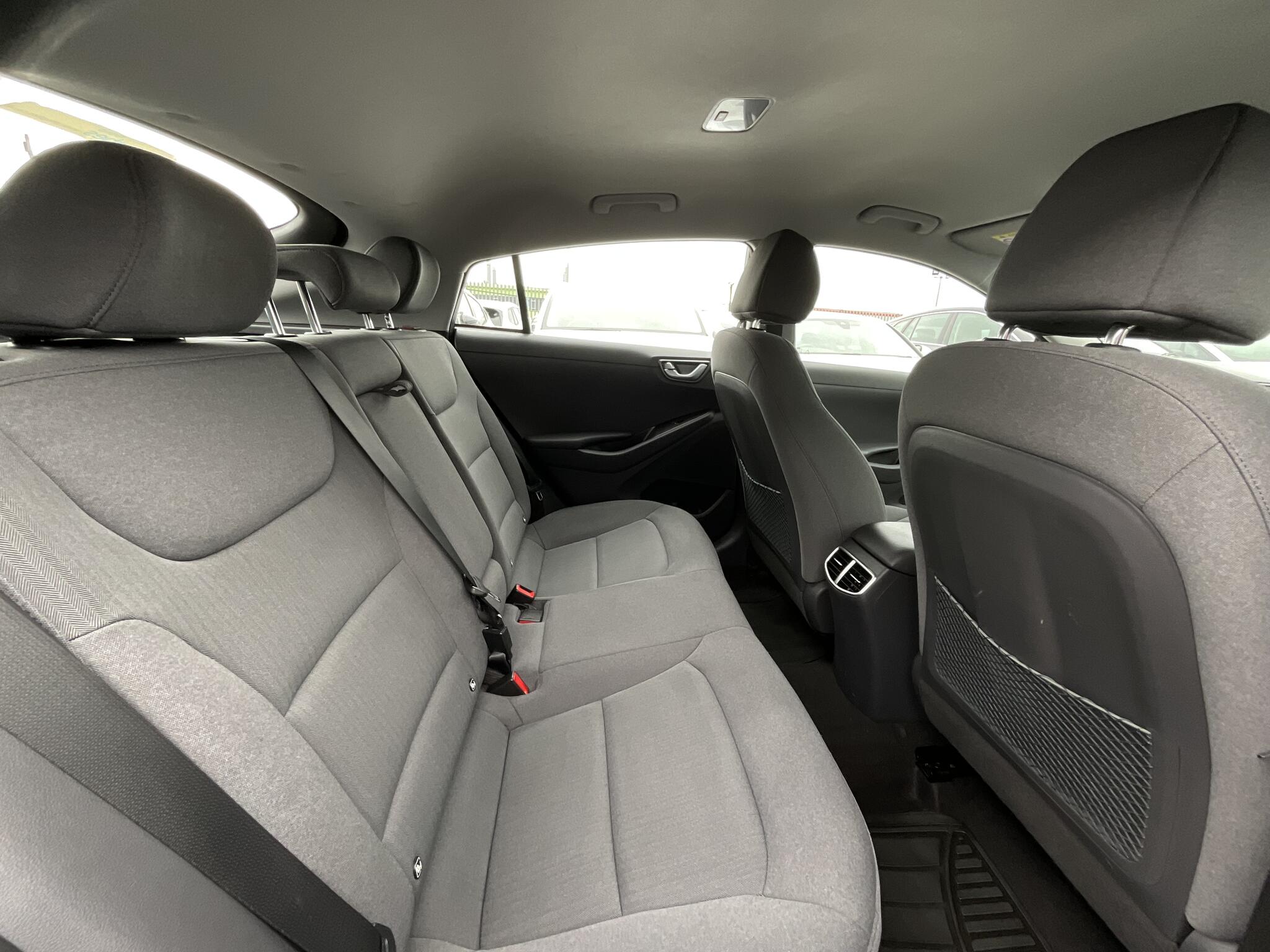 Hyundai Ioniq view 23