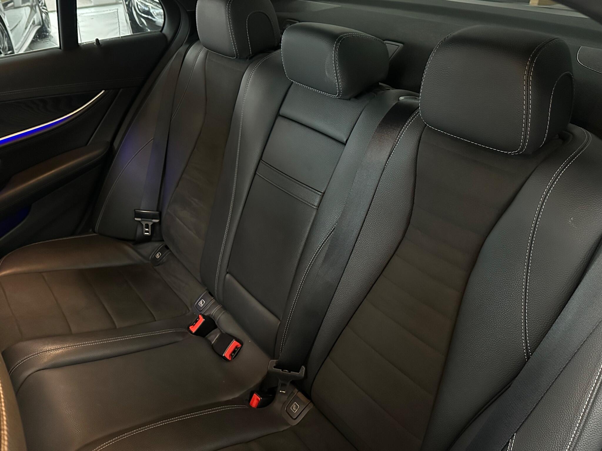 Mercedes-Benz E Class view 38