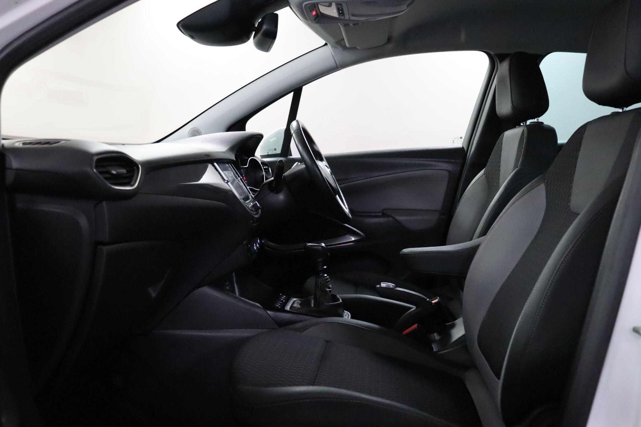 Vauxhall Crossland X view 43