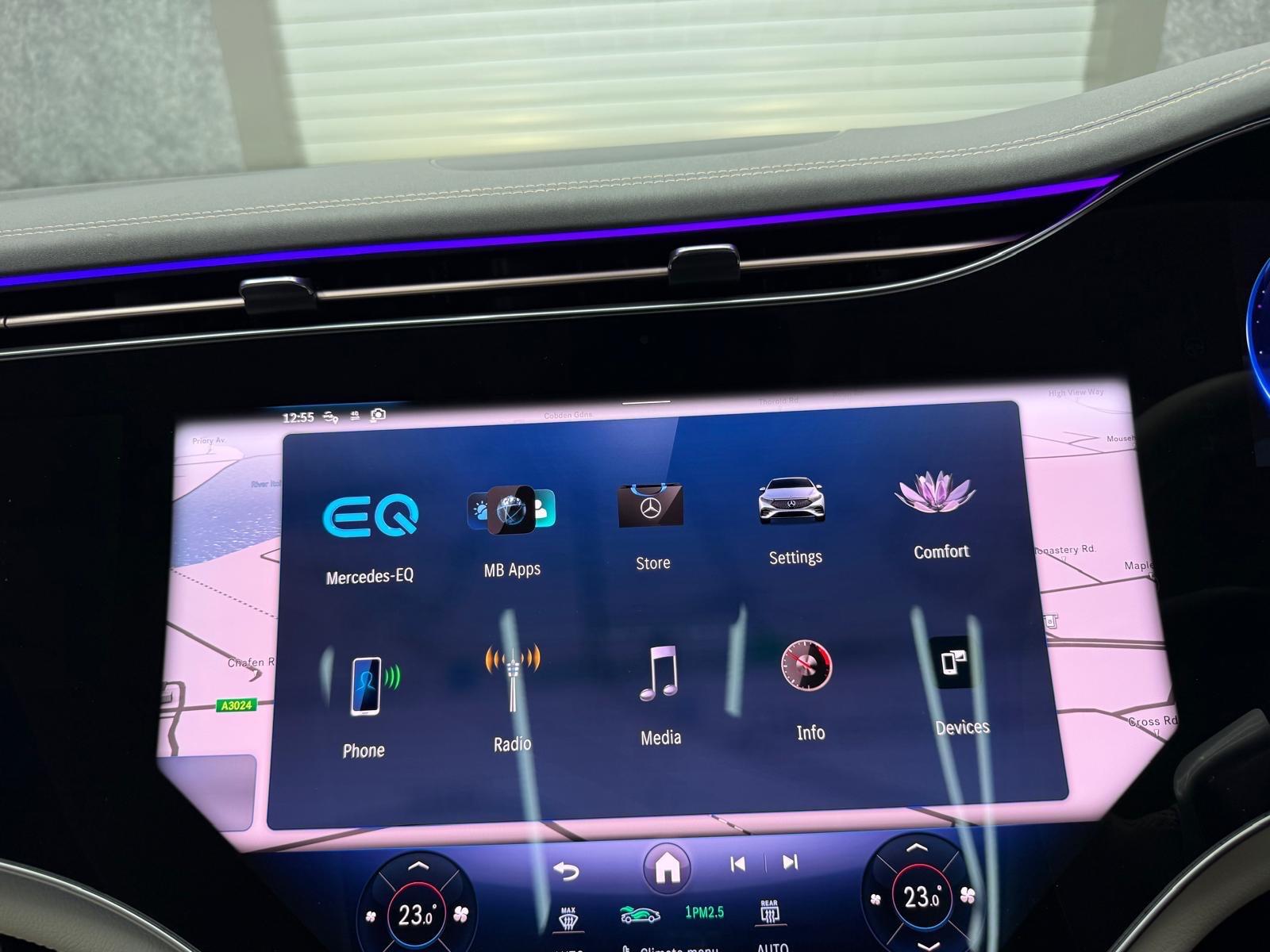 Mercedes-Benz Eqs view 23