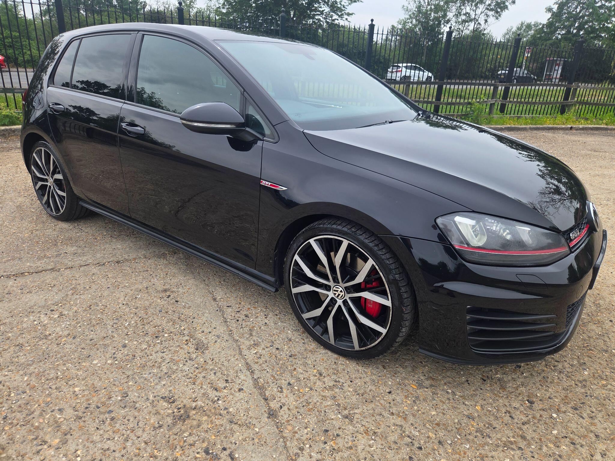 Volkswagen Golf view 6