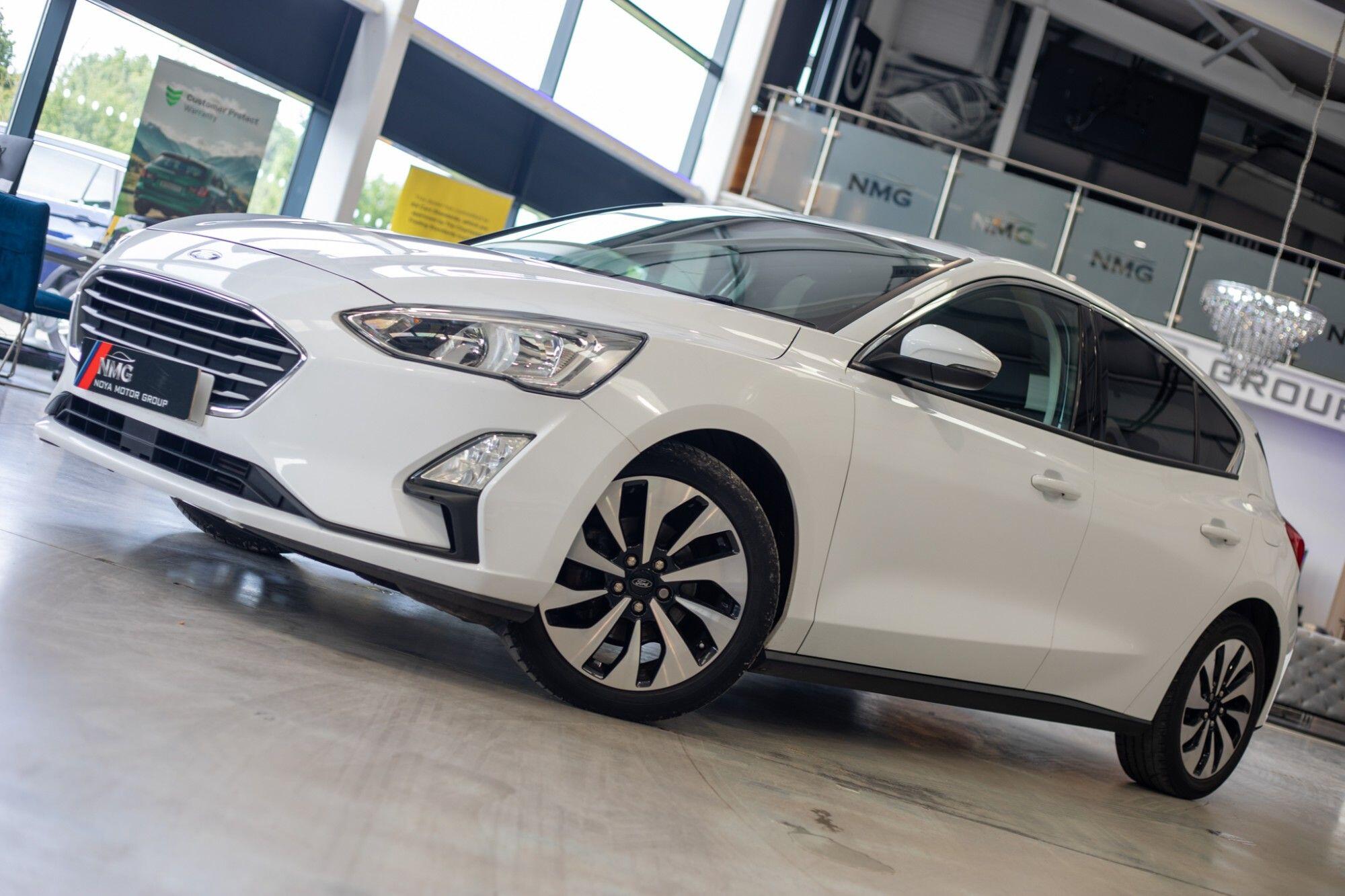 Ford Focus view 5