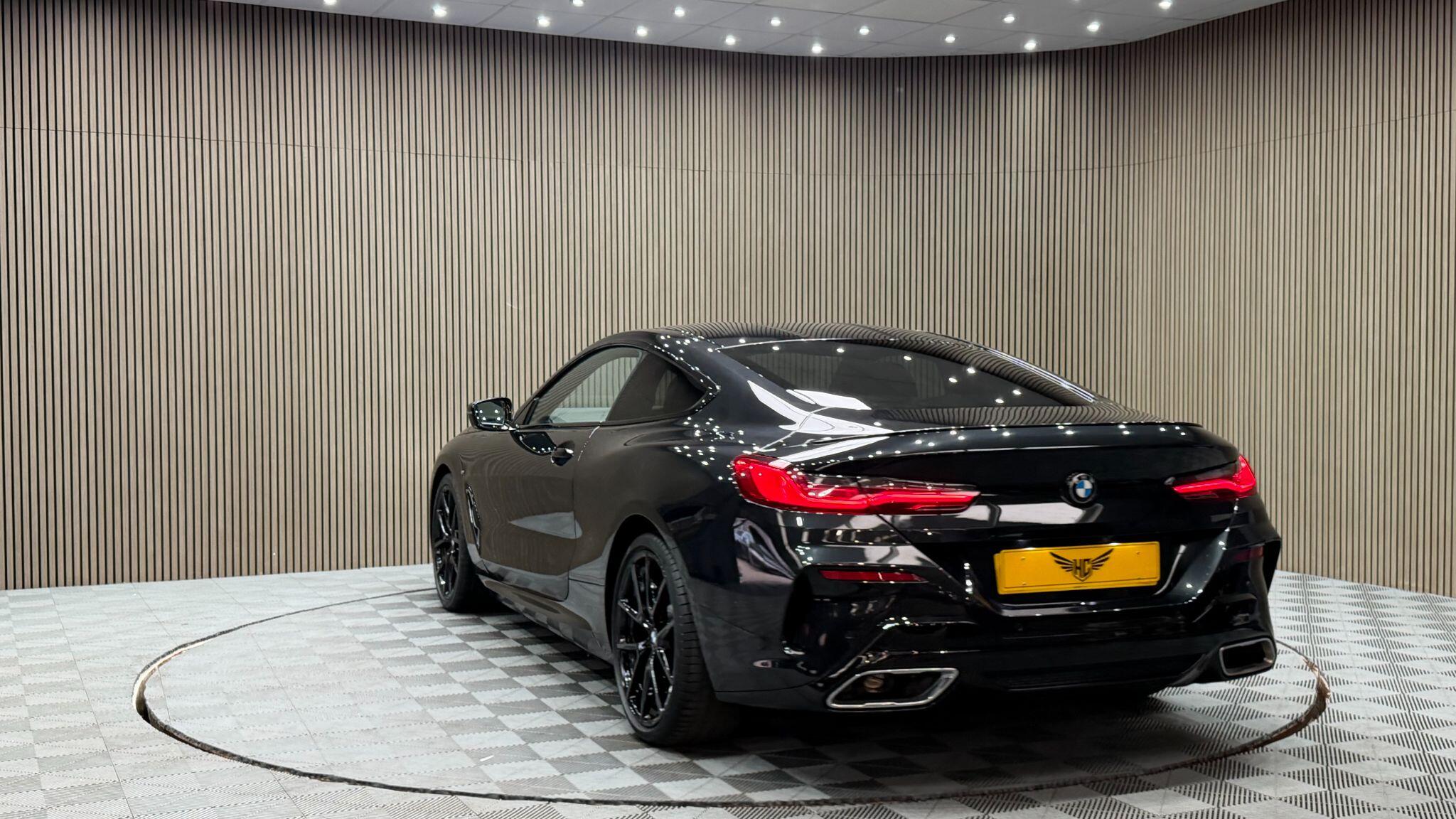 BMW 8 Series view 50