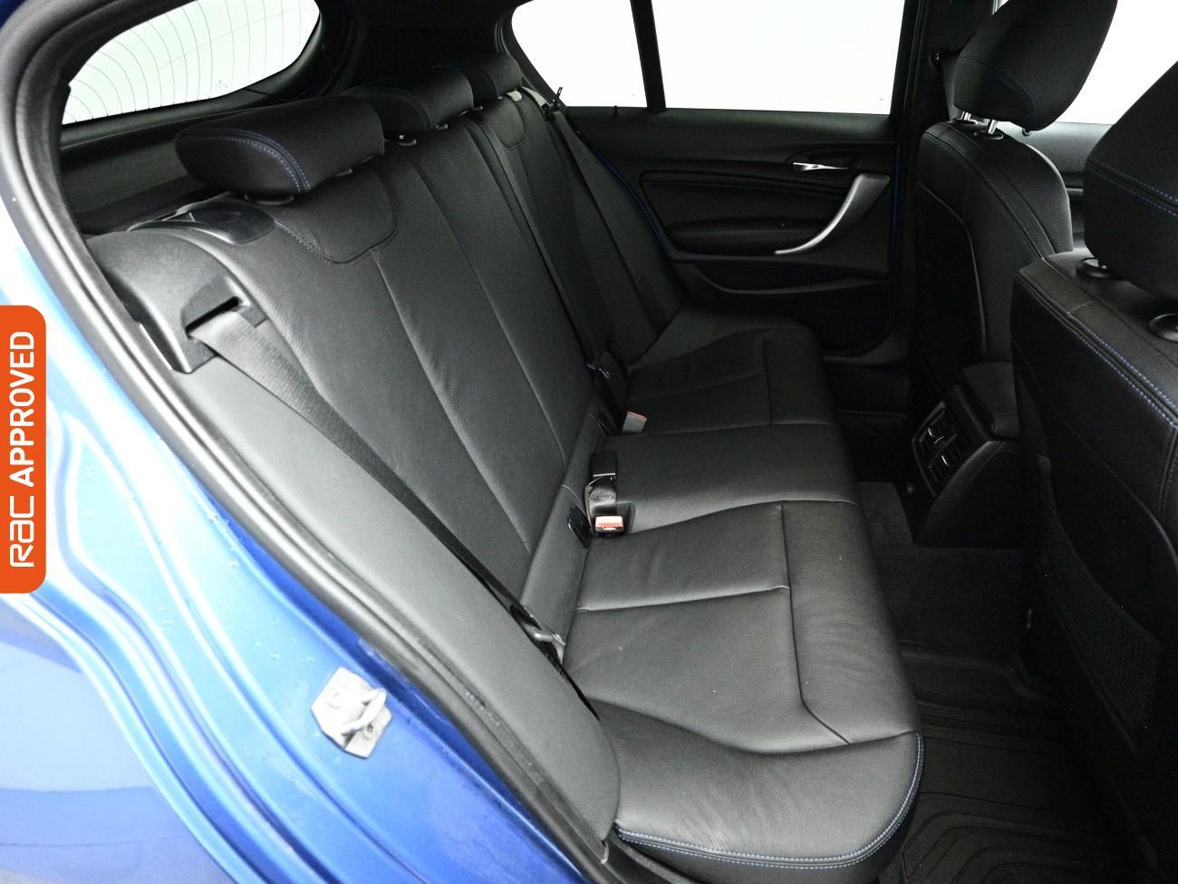 BMW 1 Series view 13