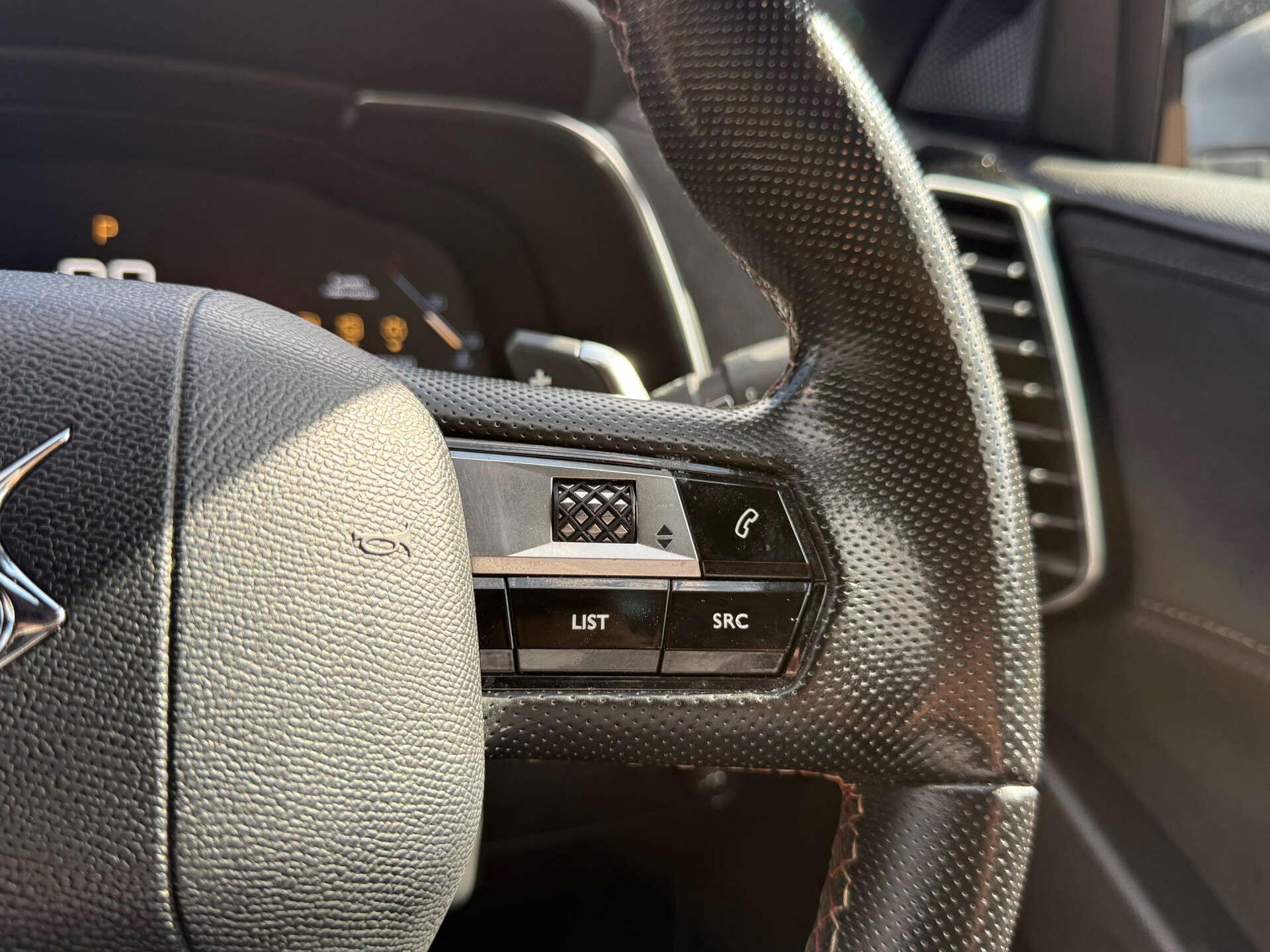 DS Automobiles DS 7 Crossback view 36