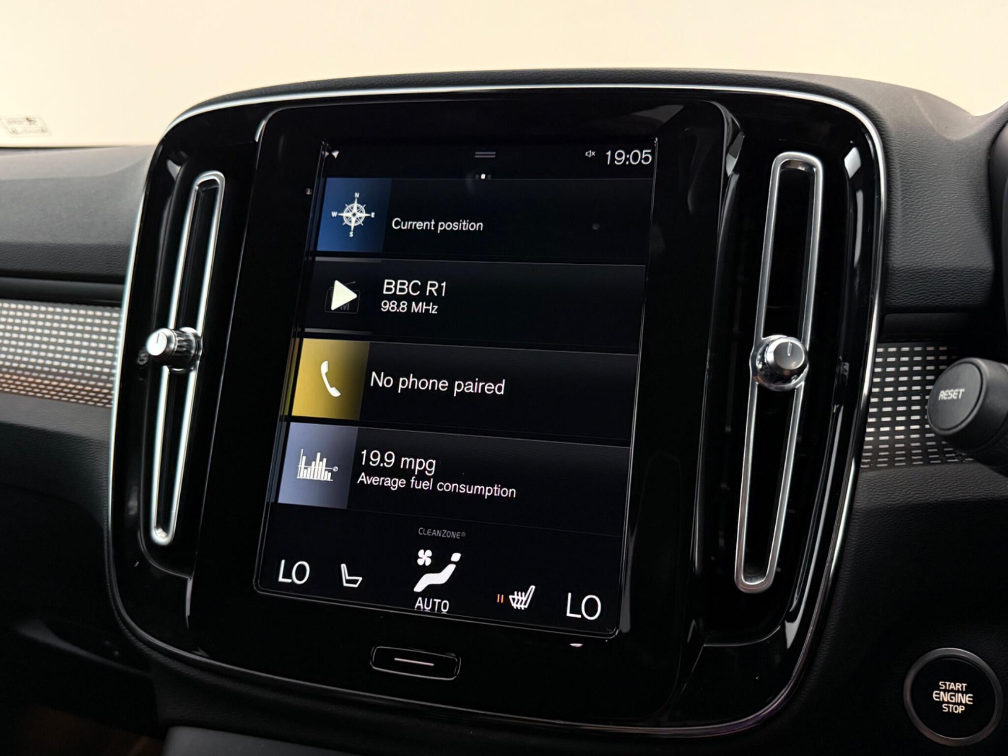 Volvo XC40 view 26
