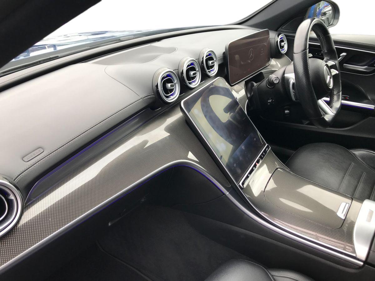 Mercedes-Benz C-Class view 5