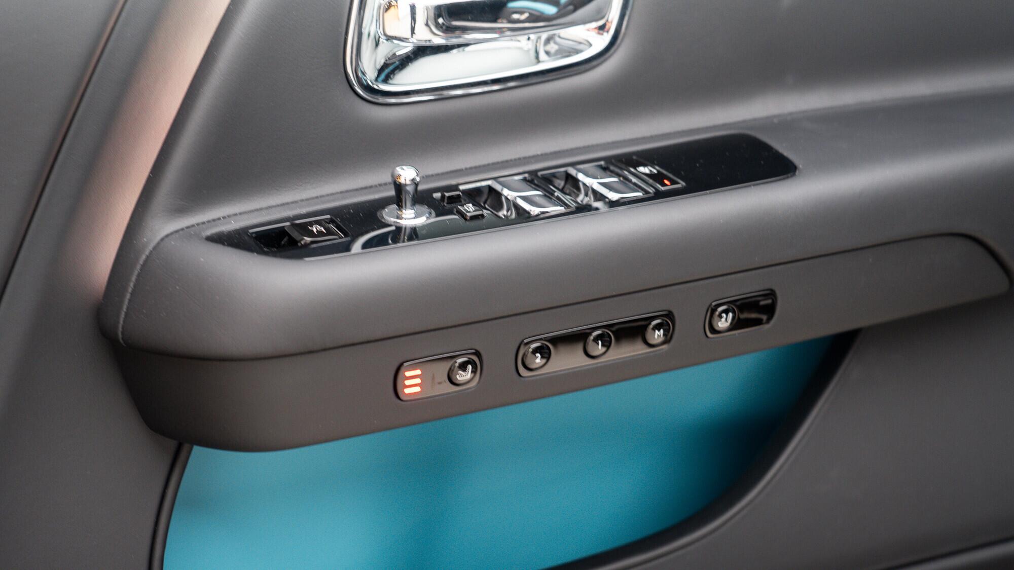 Rolls-Royce Spectre view 30
