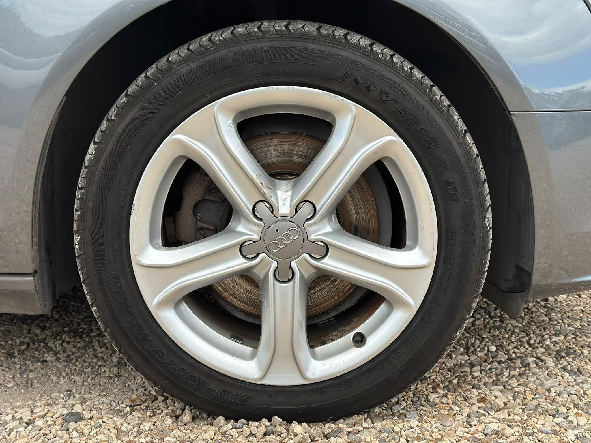 Audi A4 view 61