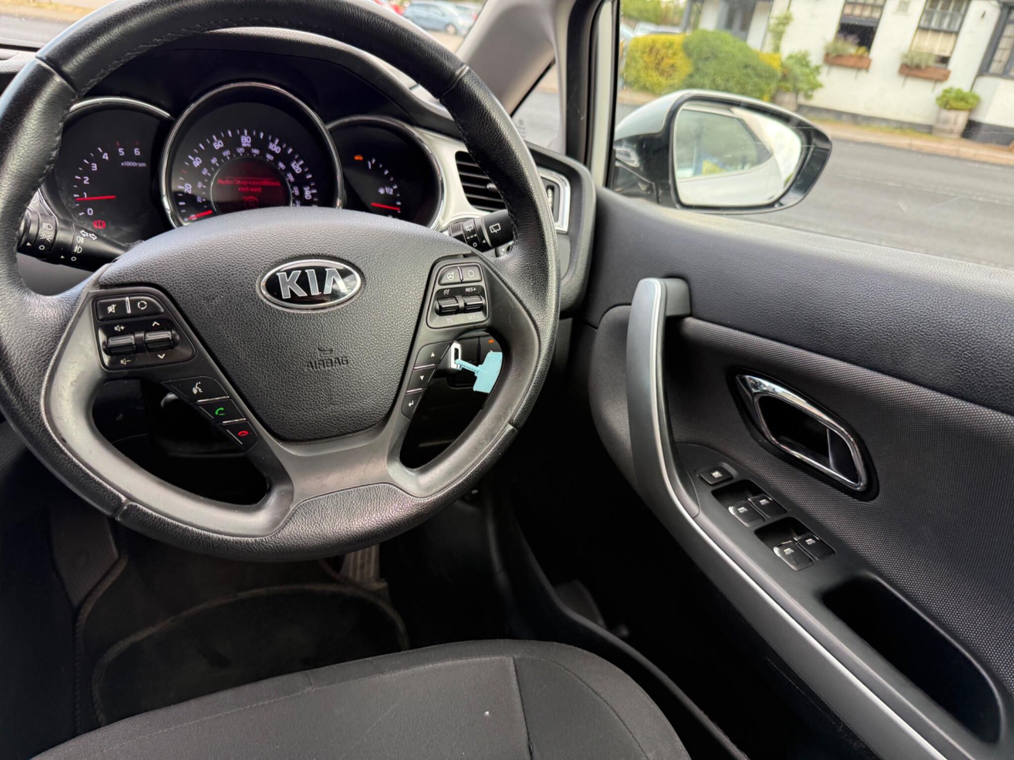 Kia Ceed view 25