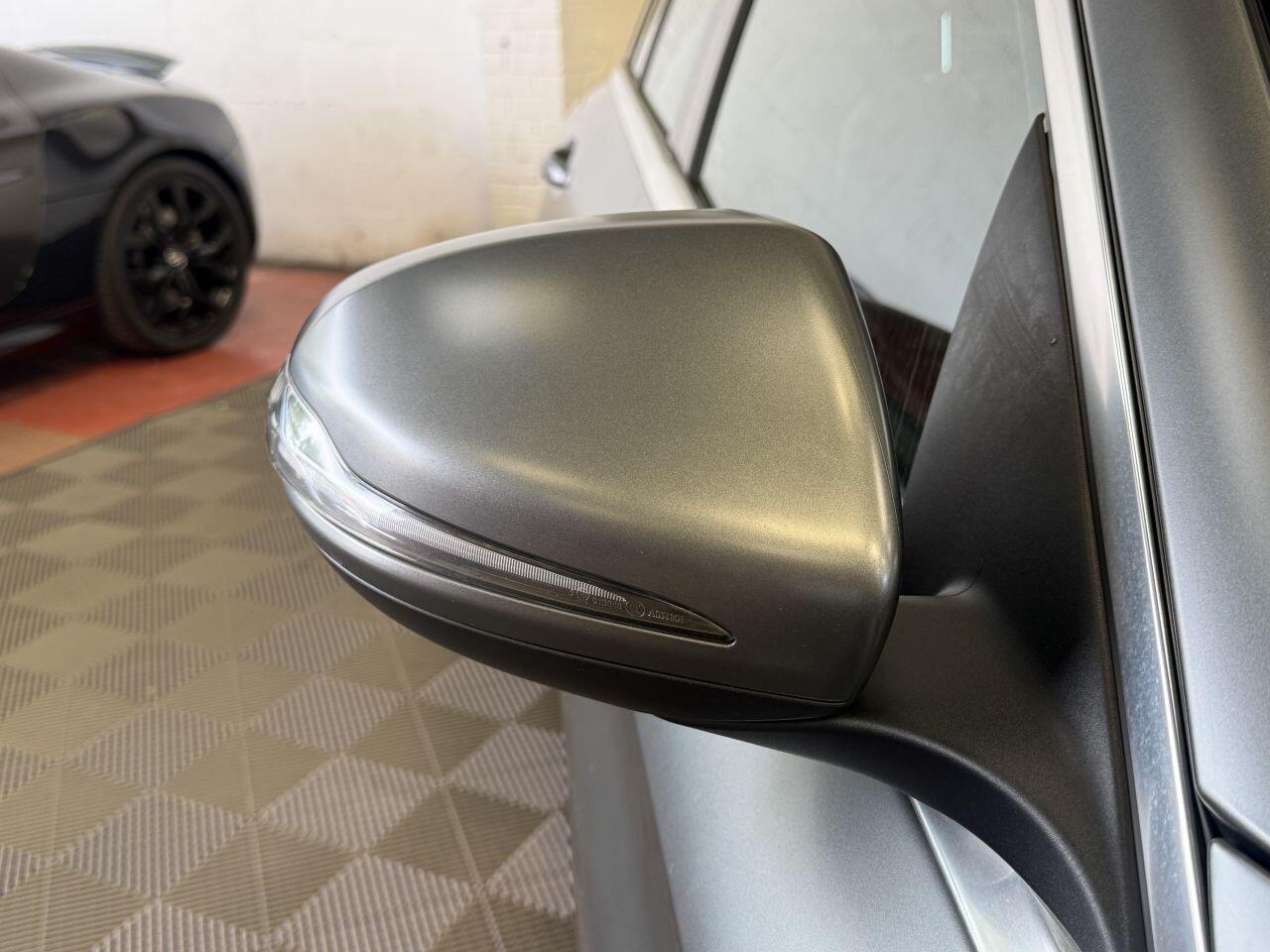 Mercedes-Benz C Class view 24