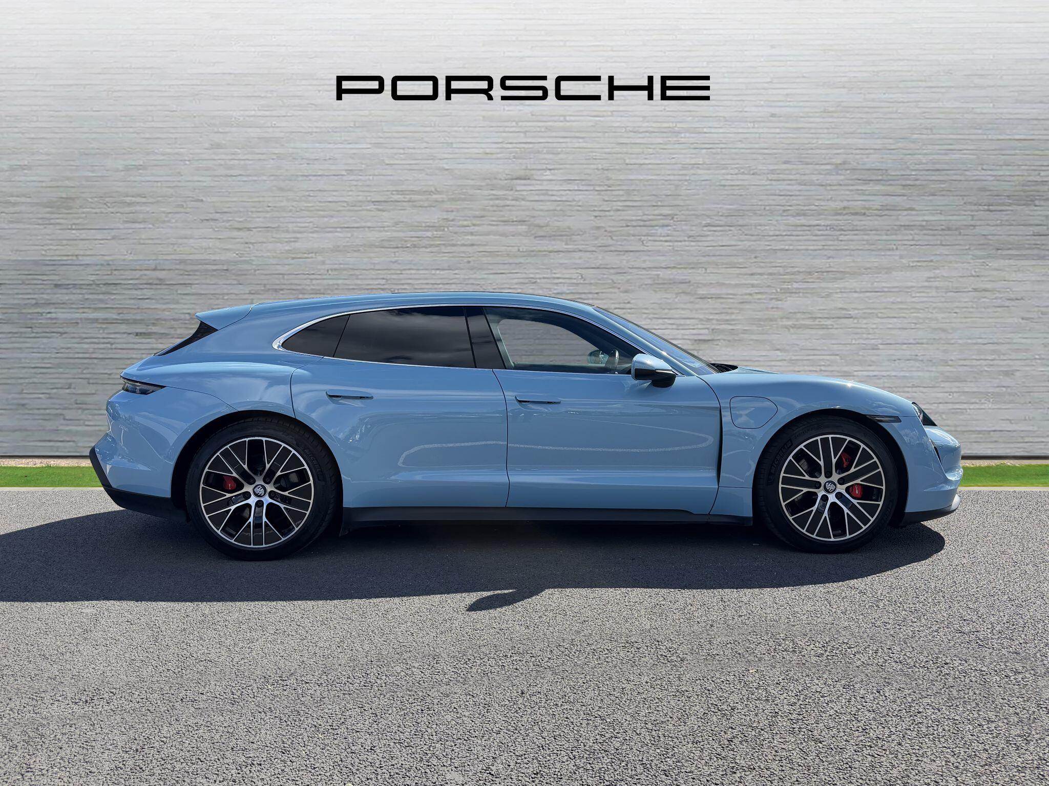 Porsche Taycan view 37