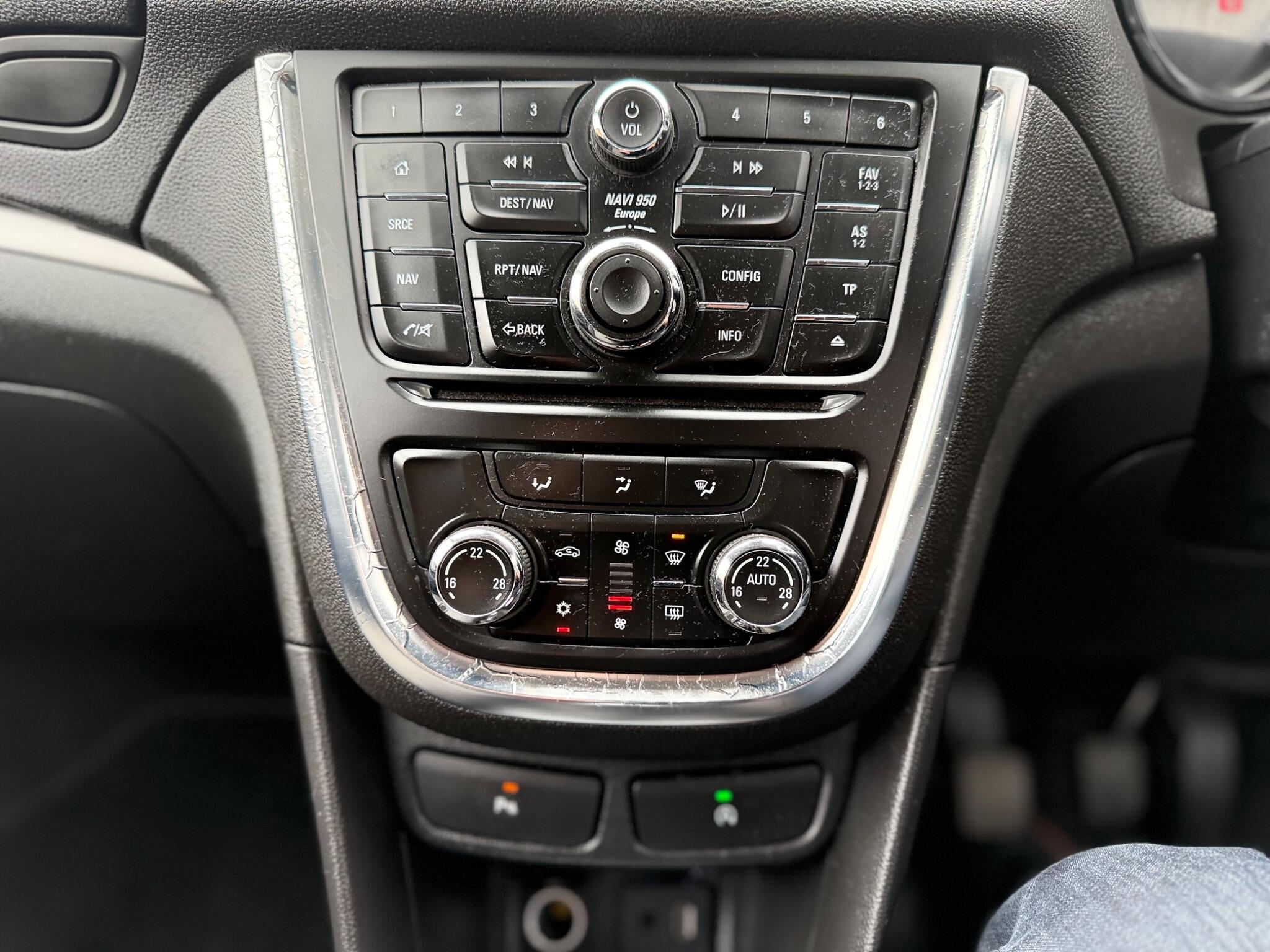 Vauxhall Mokka view 63