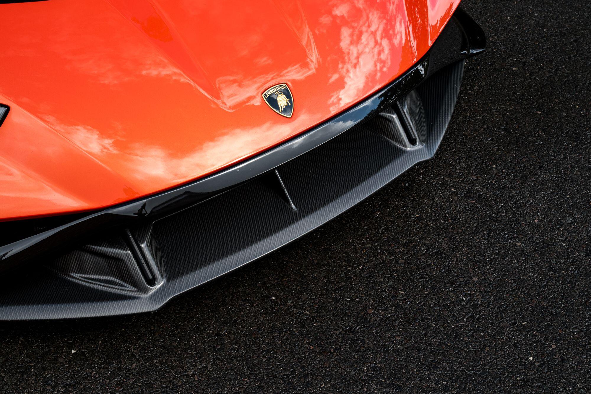 Lamborghini Huracan view 43