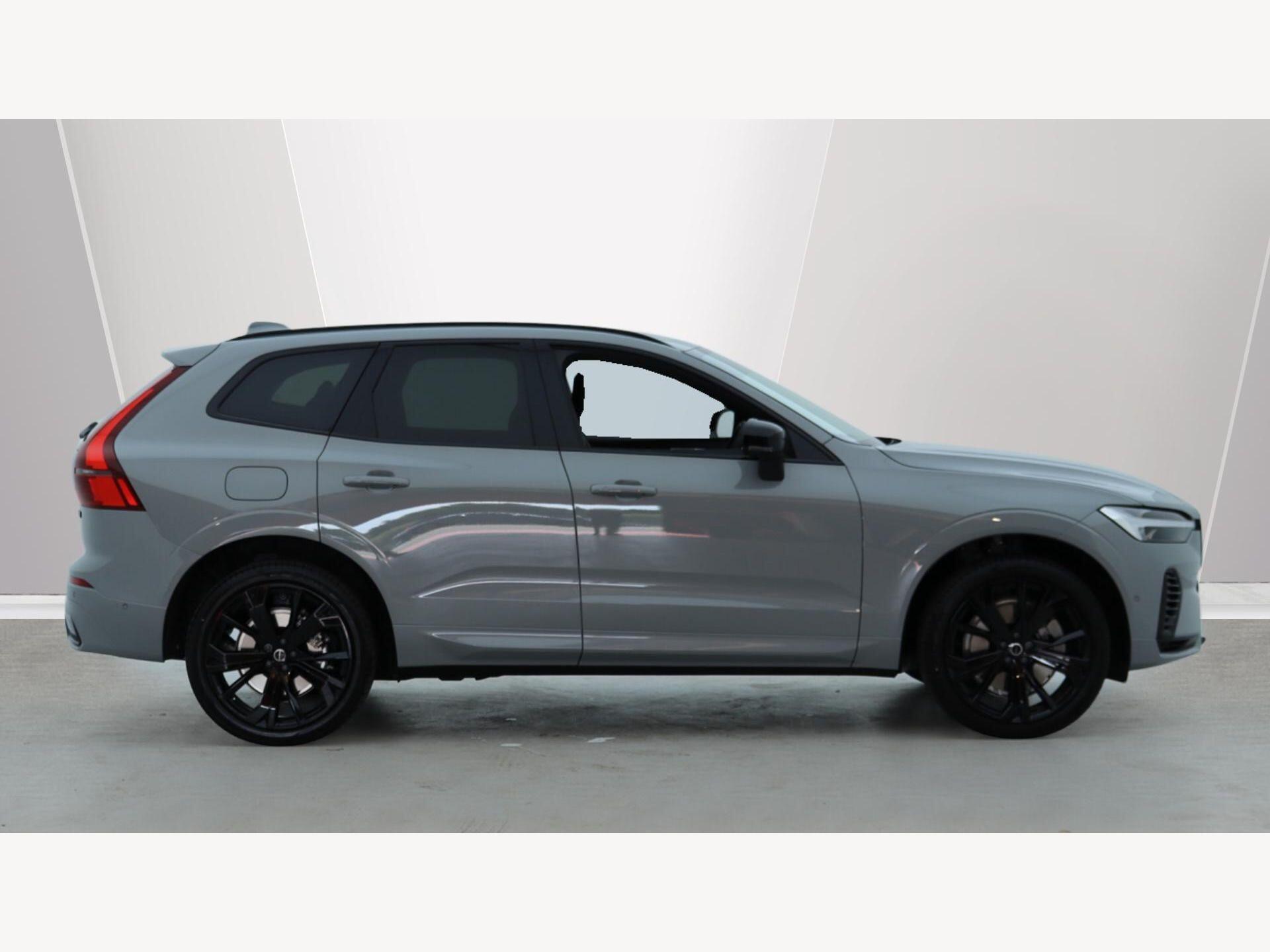 Volvo XC60 view 3