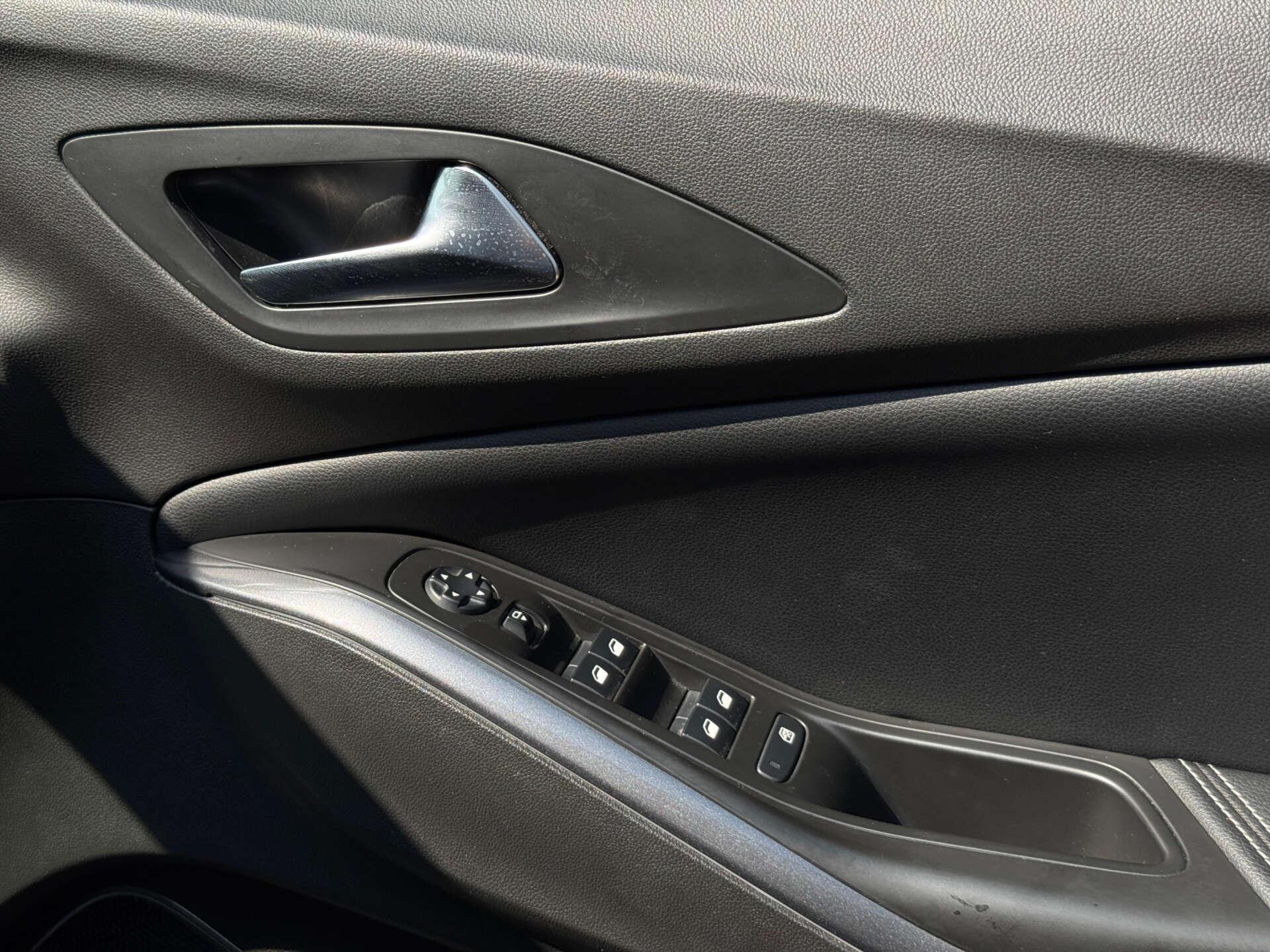 Vauxhall Grandland X view 20