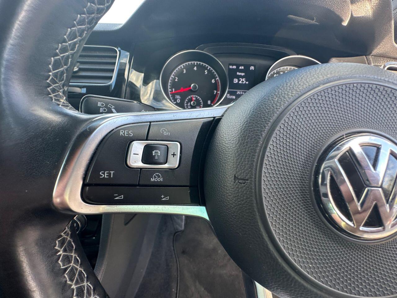 Volkswagen Golf view 40