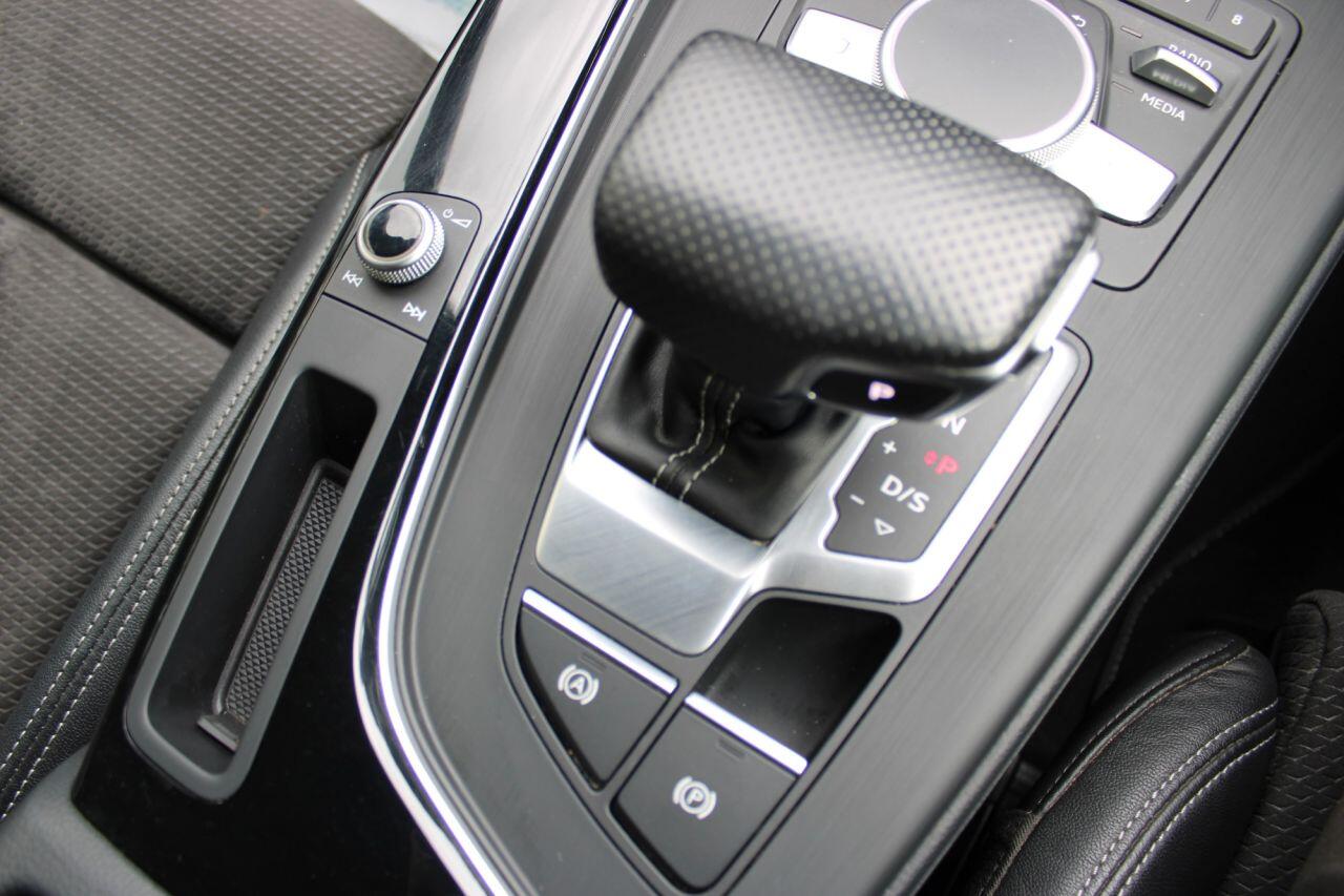 Audi A4 view 29