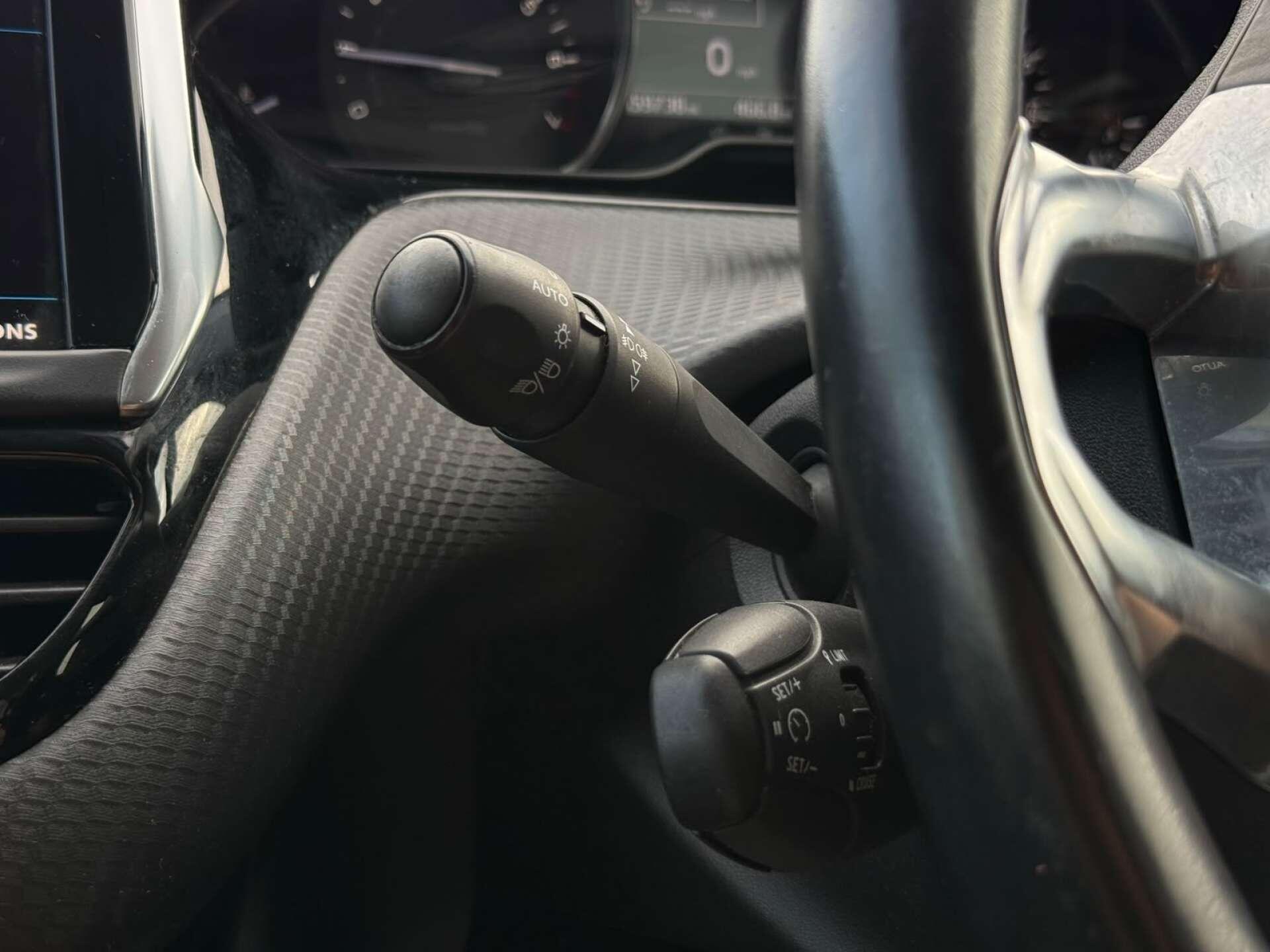 Peugeot 2008 view 61