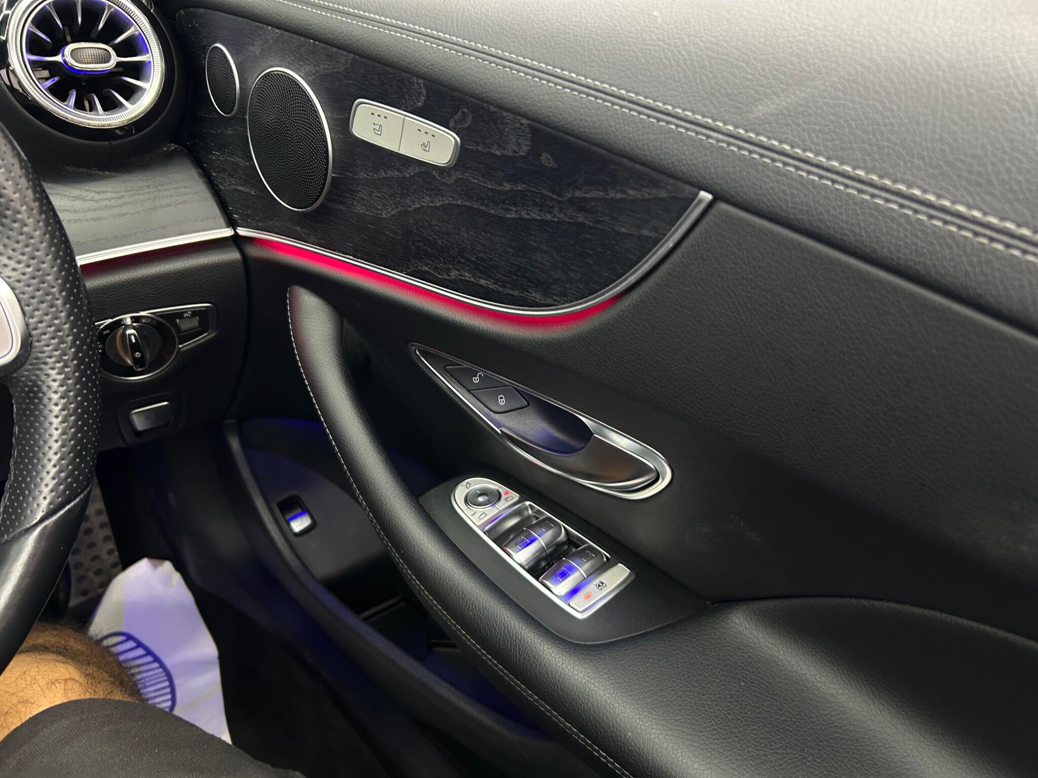 Mercedes-Benz E Class view 52