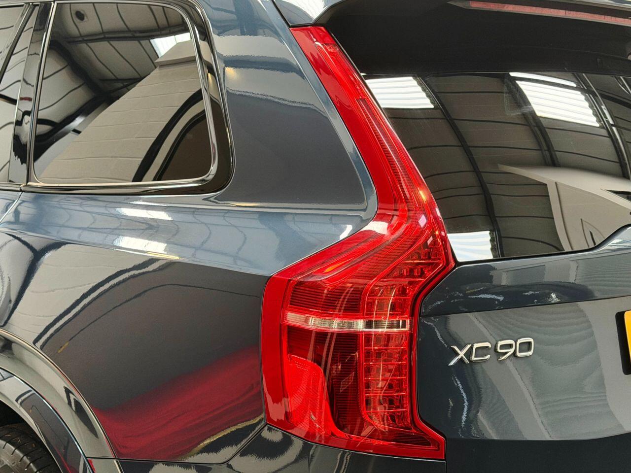 Volvo XC90 view 20