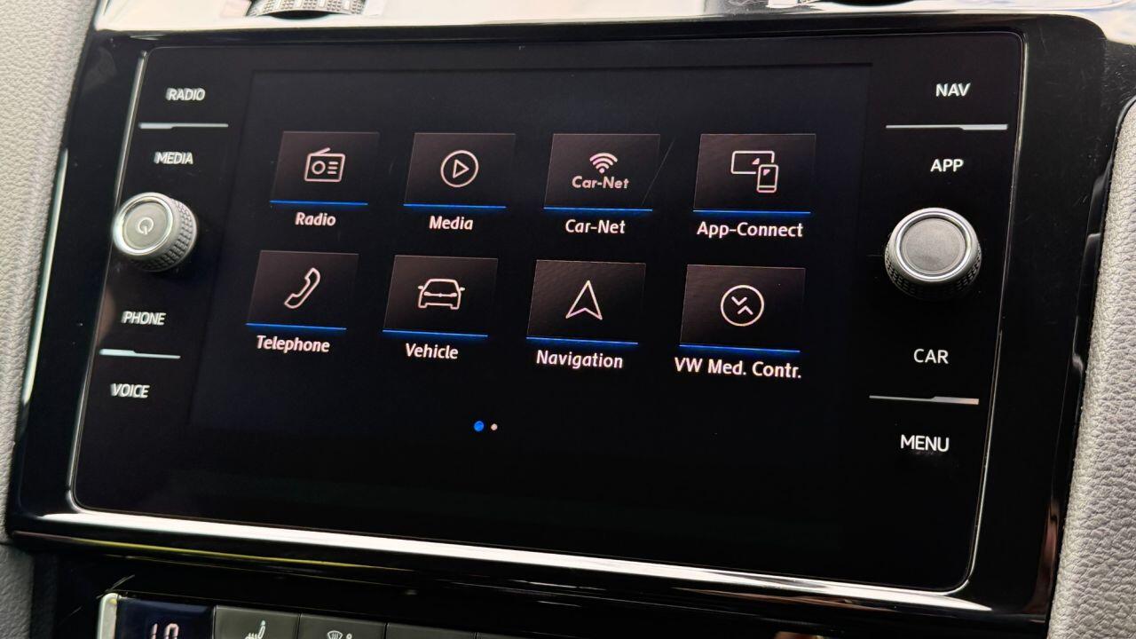 Volkswagen Golf view 23