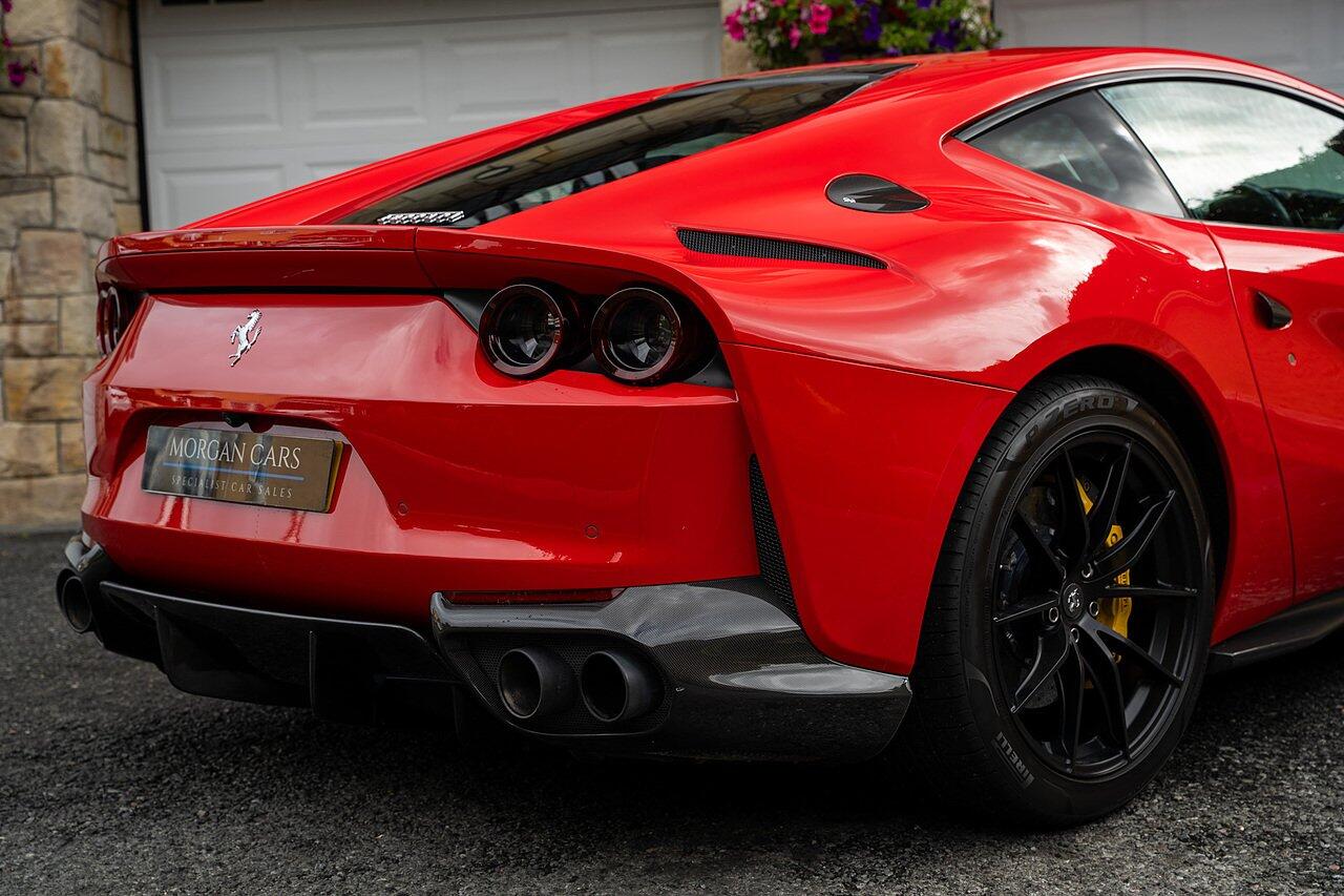 Ferrari 812 view 21