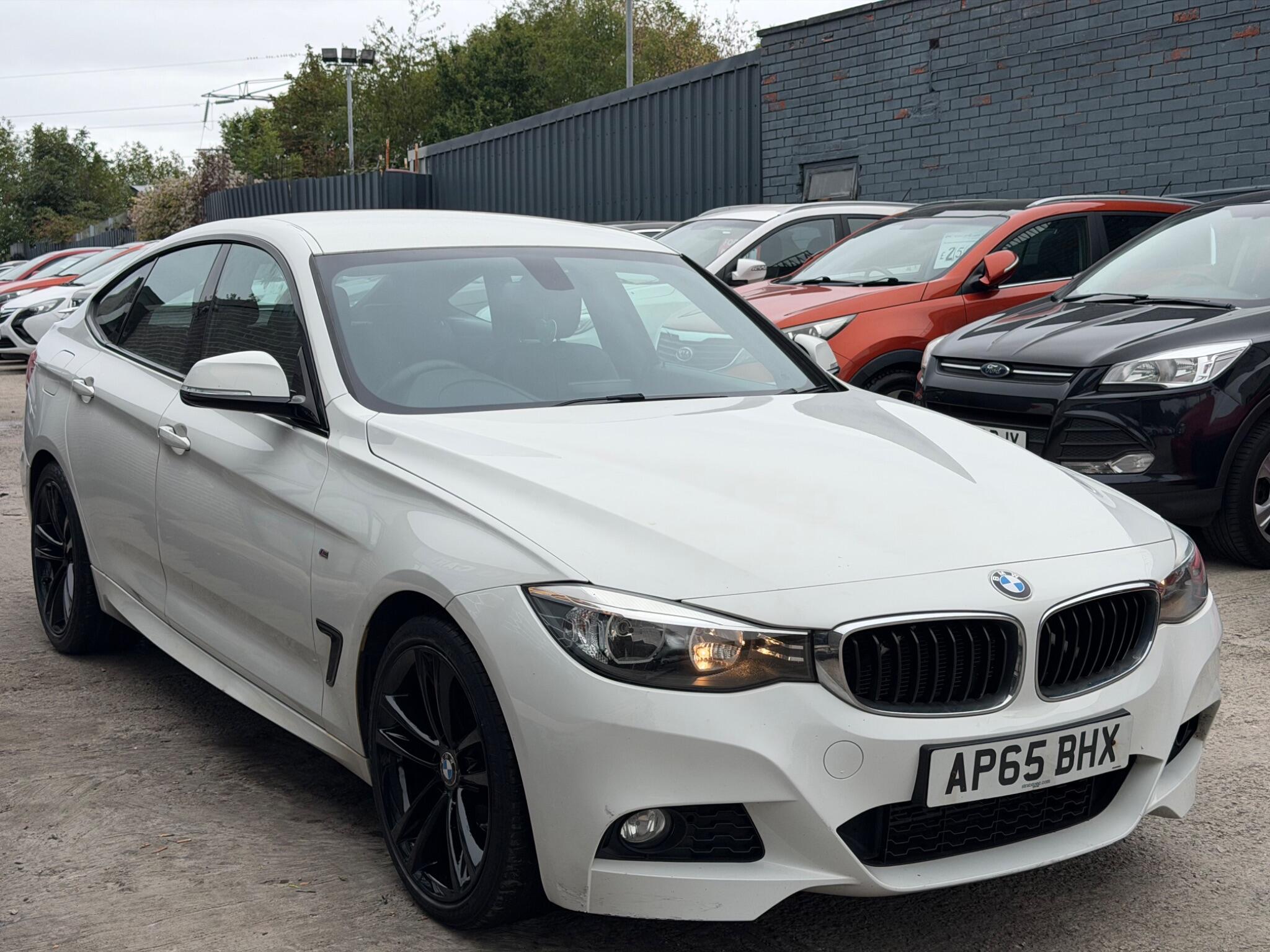 BMW 3 Series view 3