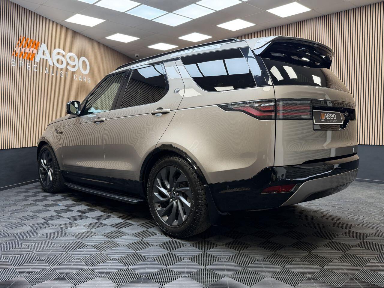 Land Rover Discovery 3 view 10