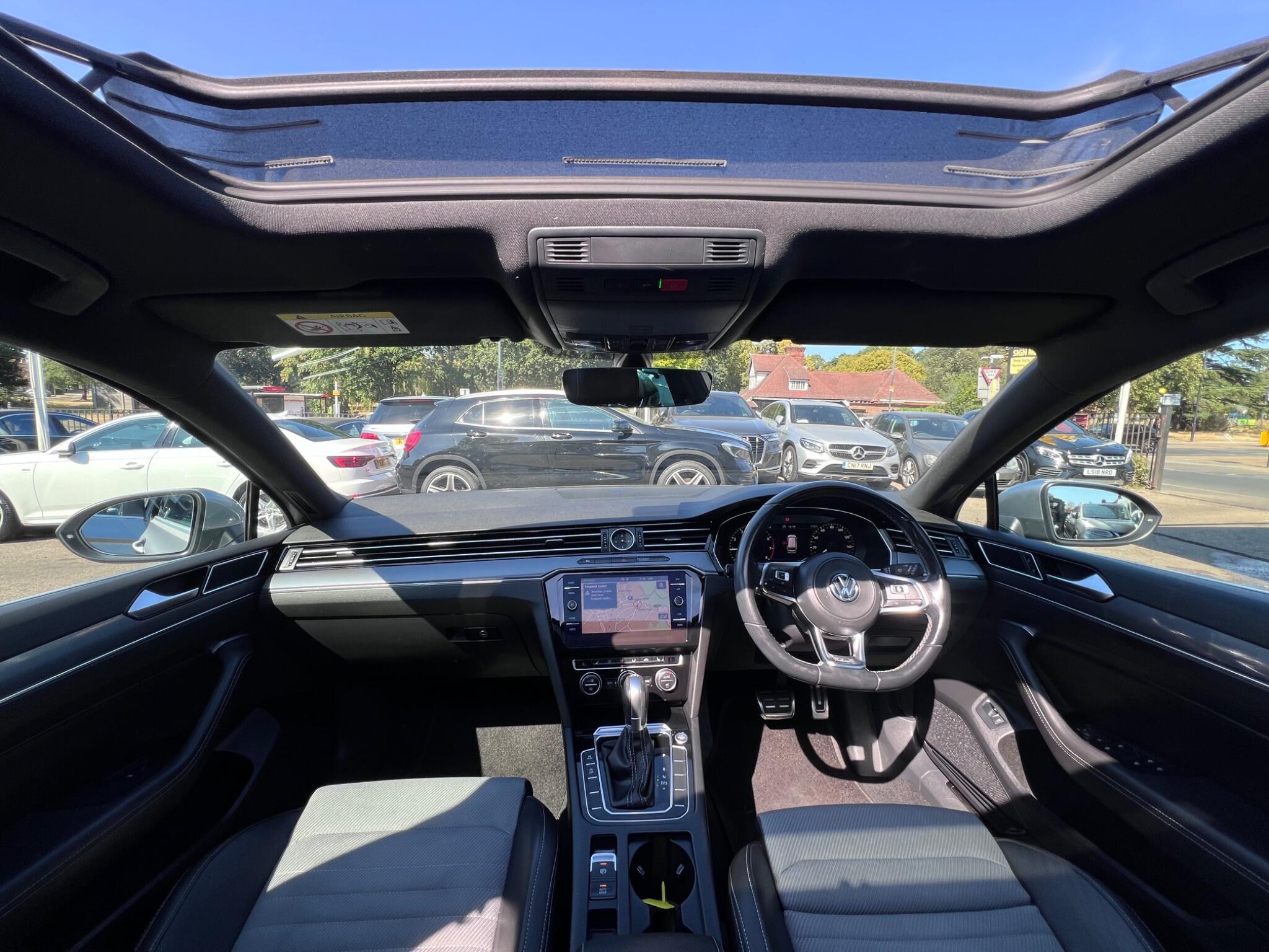 Volkswagen Passat view 2